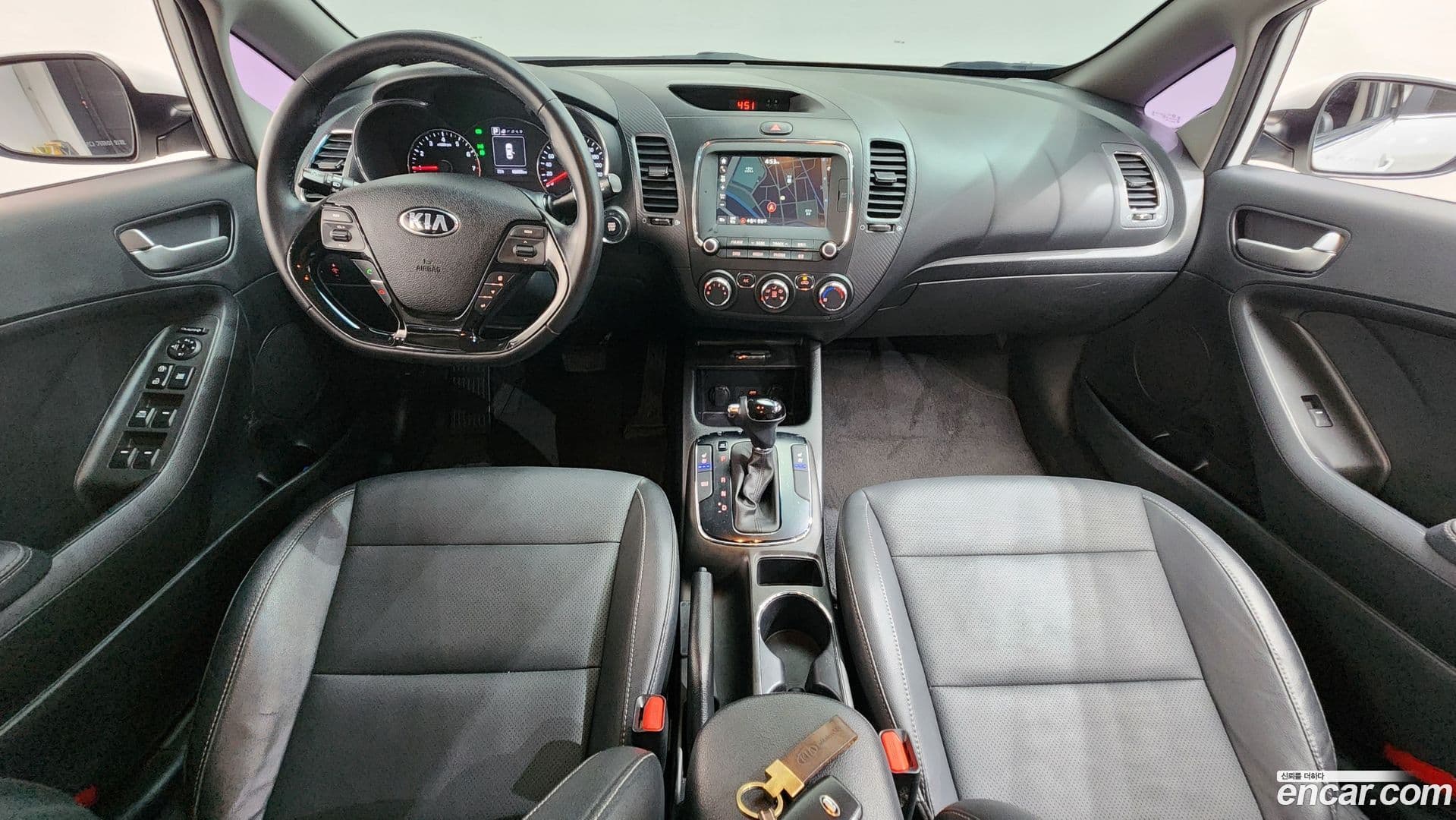 Main__Slider__Photo:K3 Kia 2018.2-6