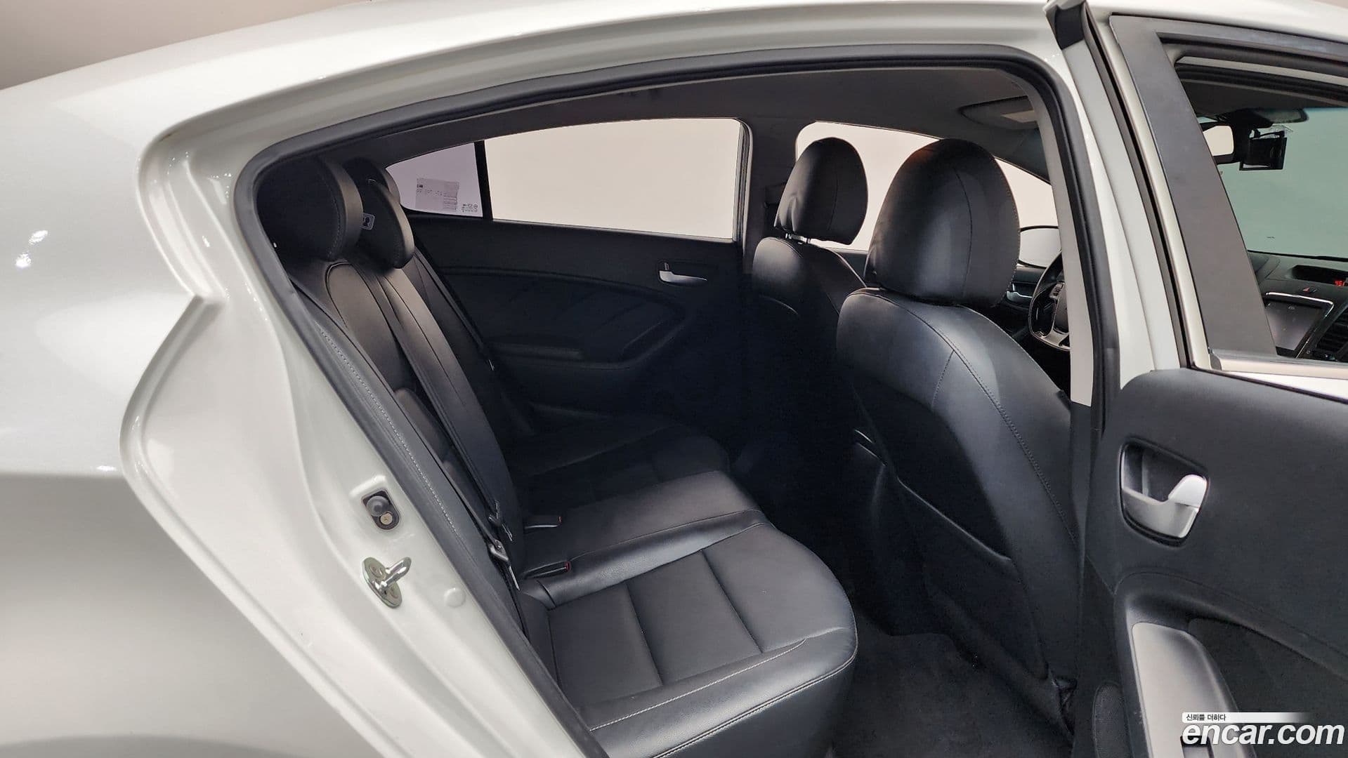 Main__Slider__Photo:K3 Kia 2018.2-10