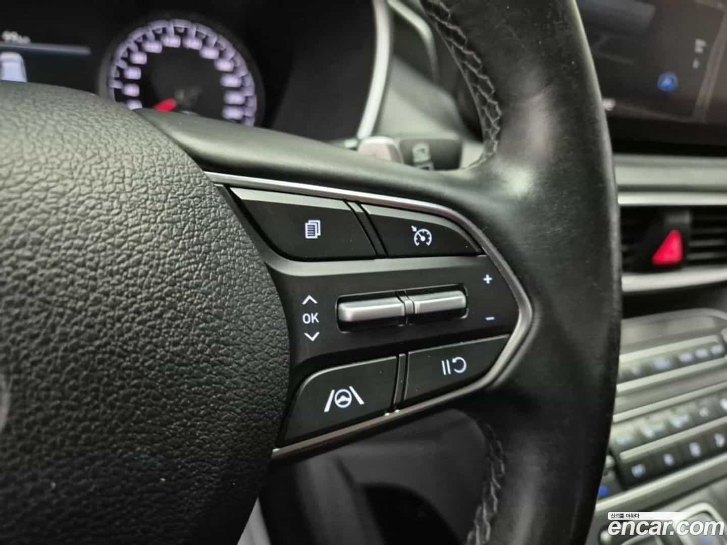 Santafe Hyundai 2021.2-INNER-007