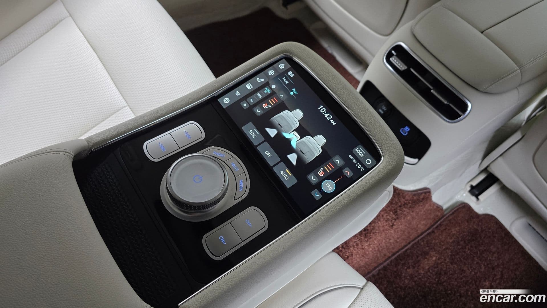 Main__Slider__Photo:G90 Genesis 2022.11-18