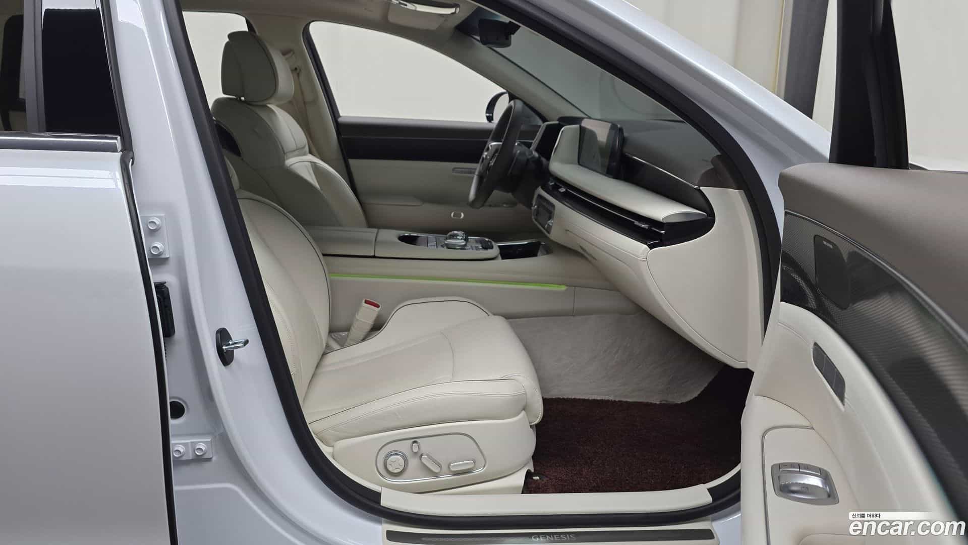 G90 Genesis 2022.11-INNER-036