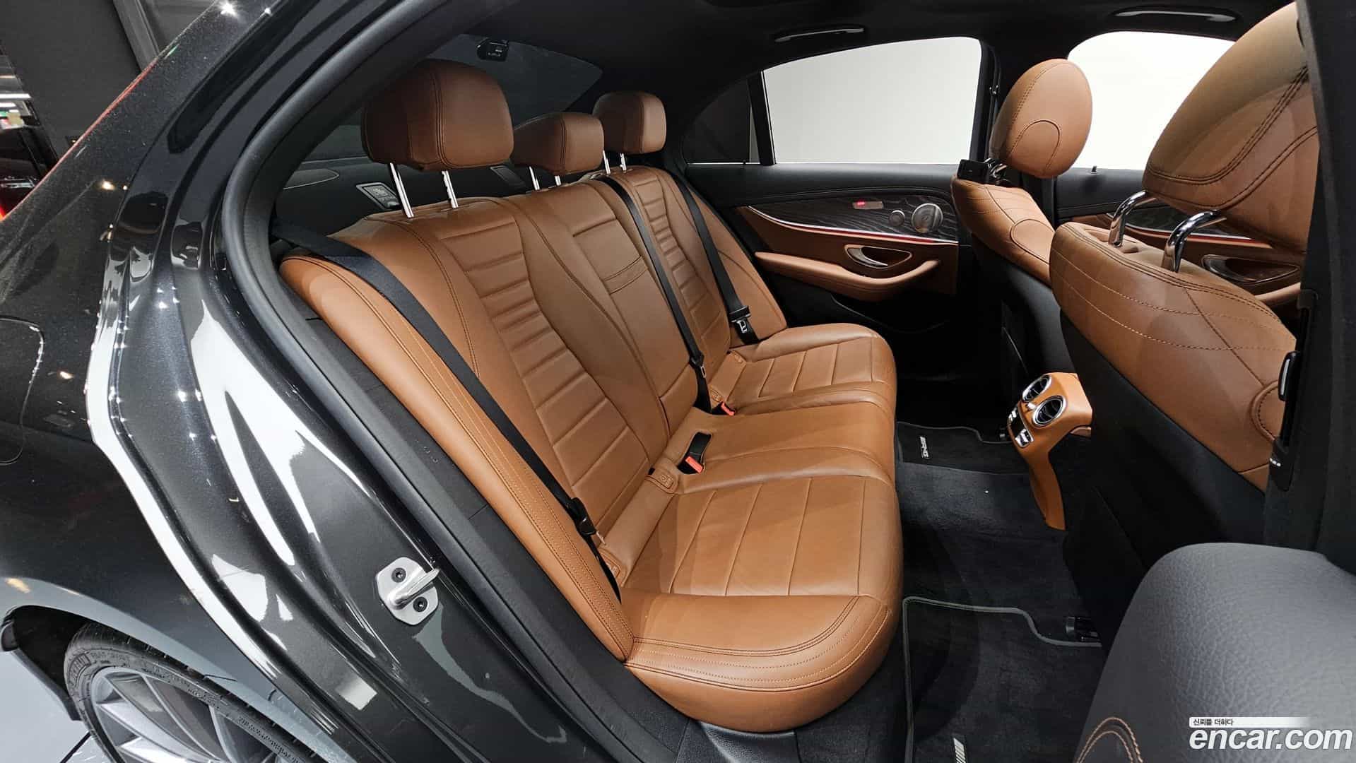 E-Class Mercedes-Benz 2021.3-OPTION-016