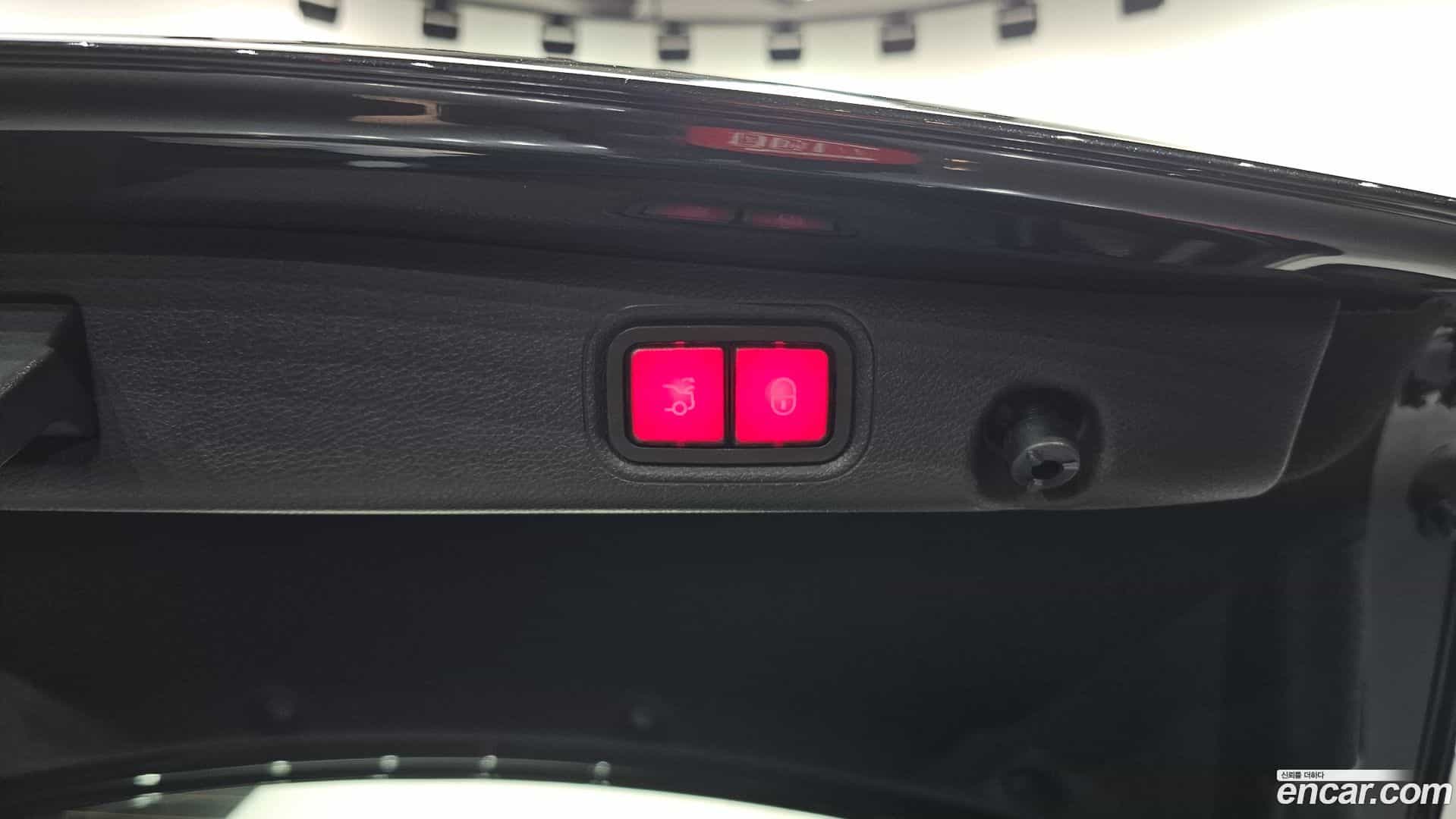 E-Class Mercedes-Benz 2021.3-OPTION-024