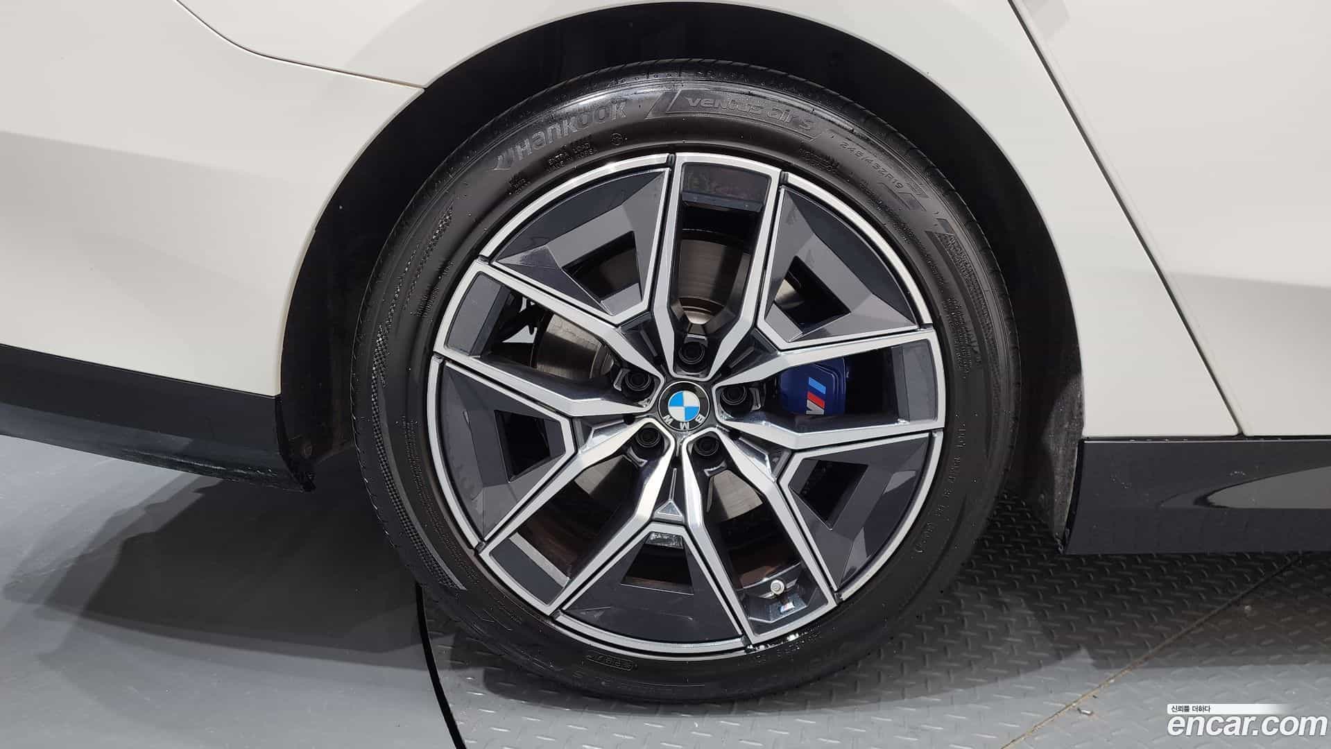 5-Series BMW 2024.2-OUTER-005