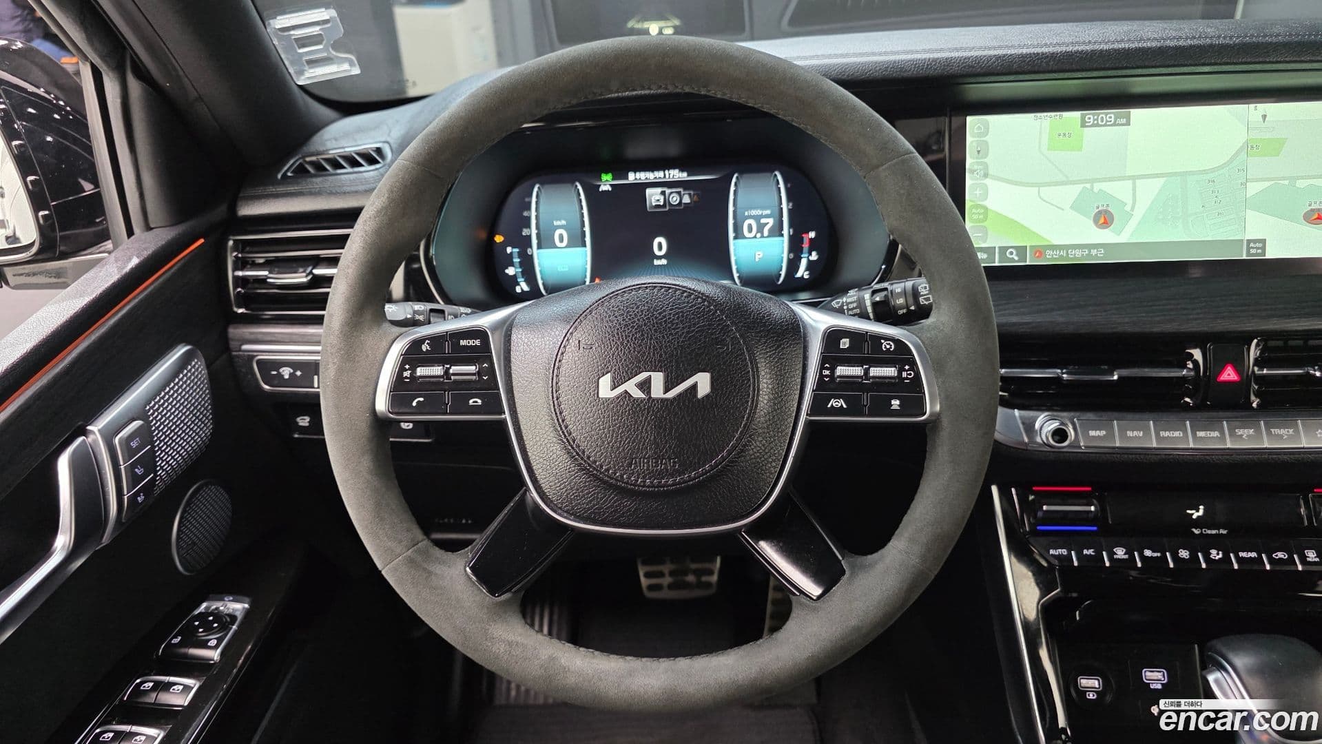 Main__Slider__Photo:Mohave Kia 2022.1-11