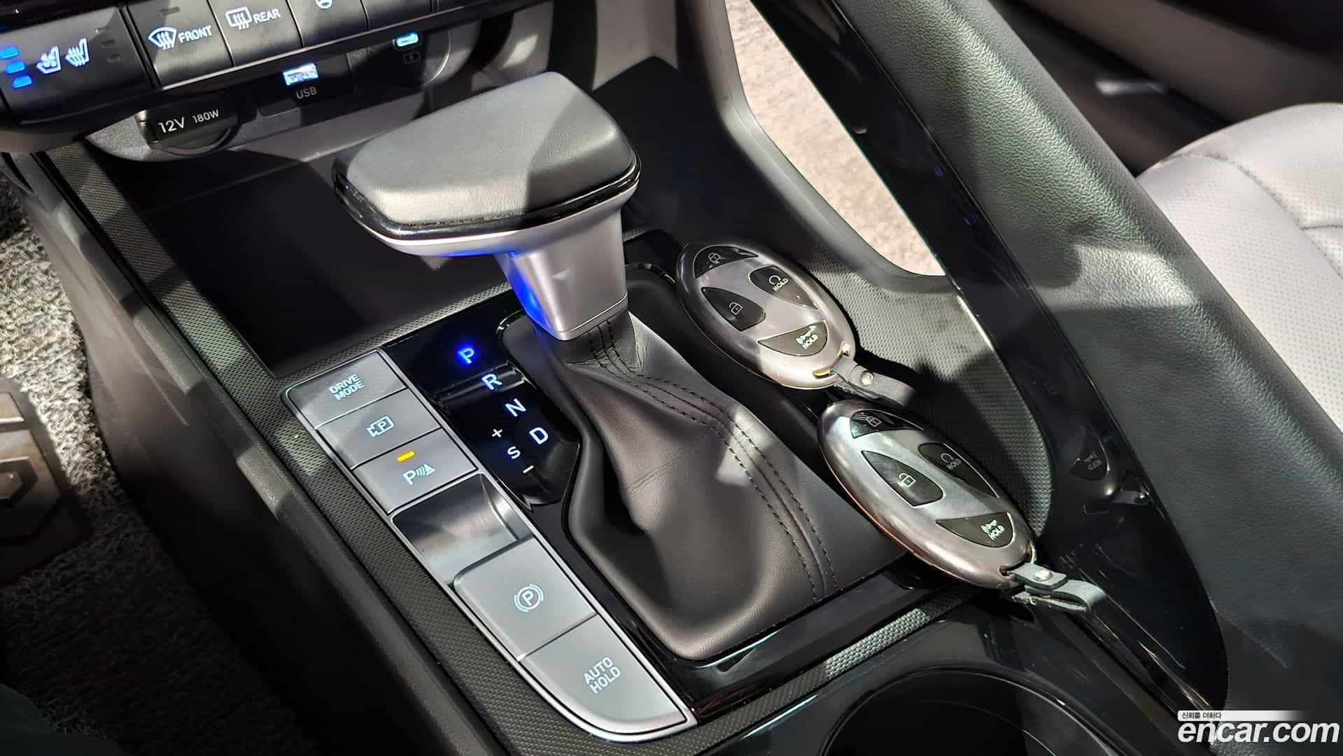 AVANTE Hyundai 2023.10-INNER-009