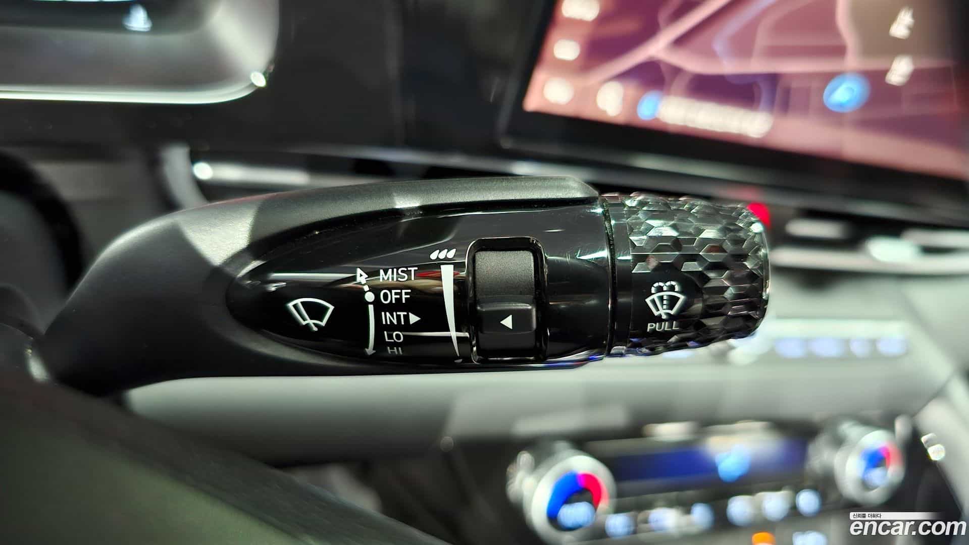 AVANTE Hyundai 2023.10-OPTION-022