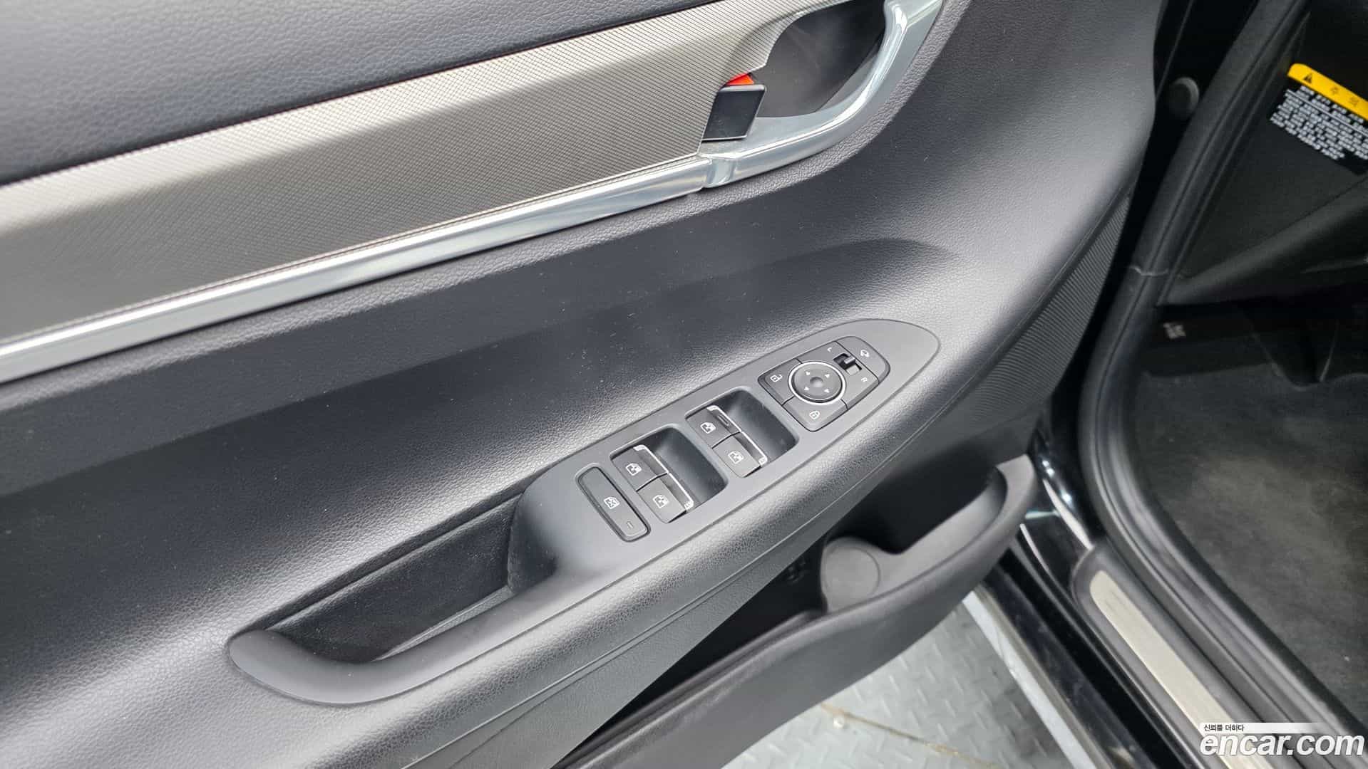 Grandeur Hyundai 2020.3-OPTION-046