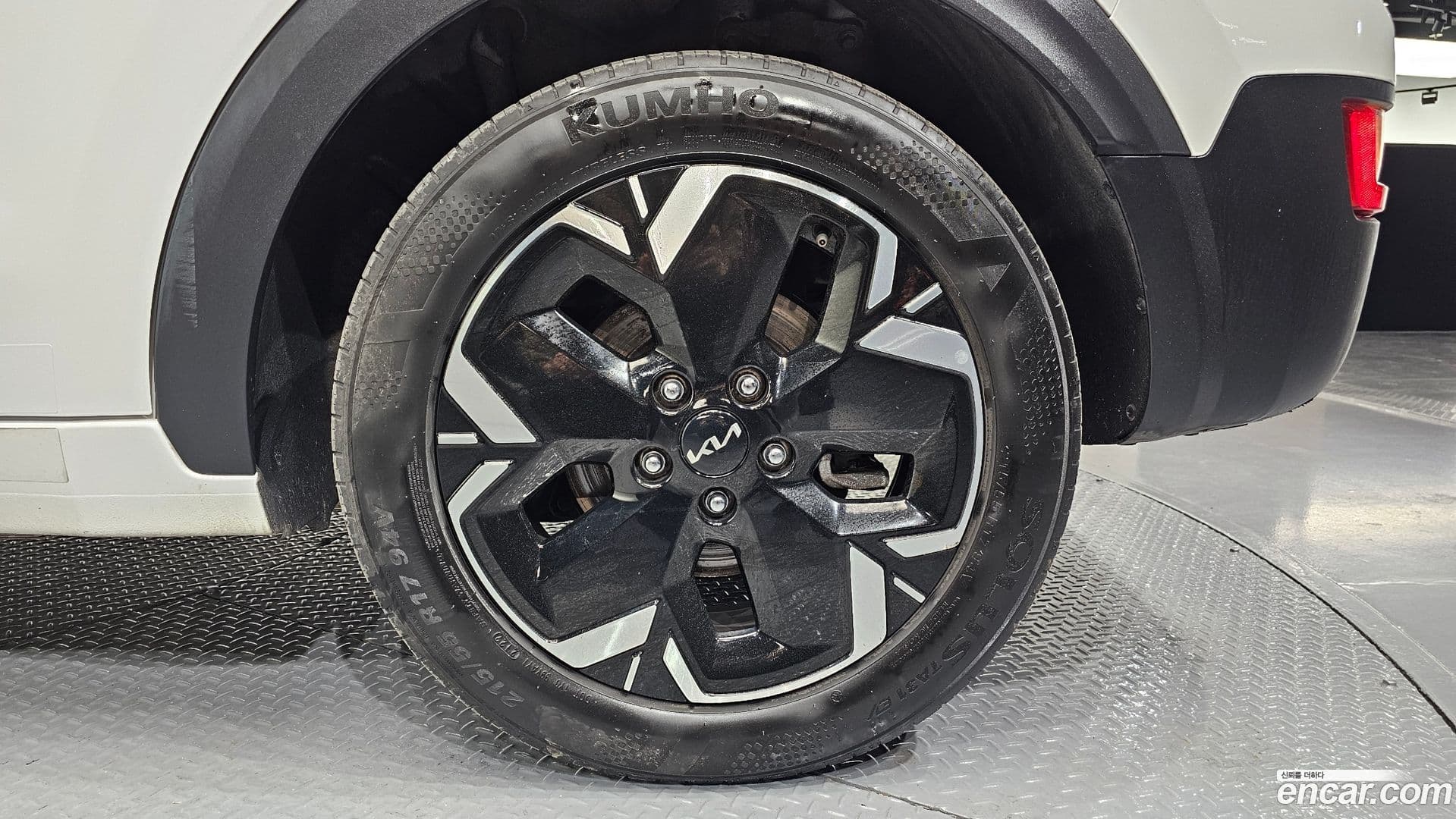 Main__Slider__Photo:Niro Kia 2022.6-20