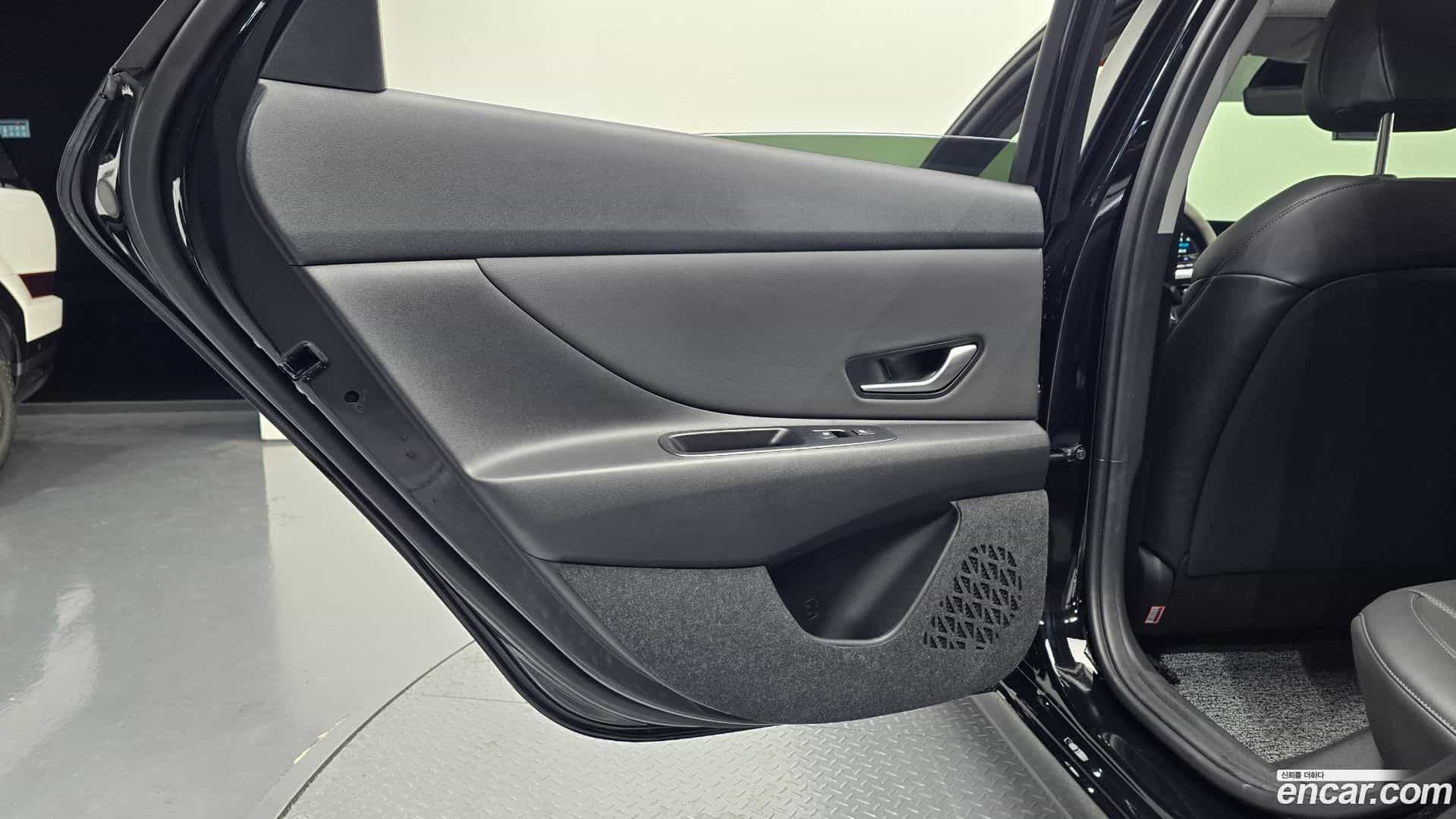 AVANTE Hyundai 2025.9-INNER-035