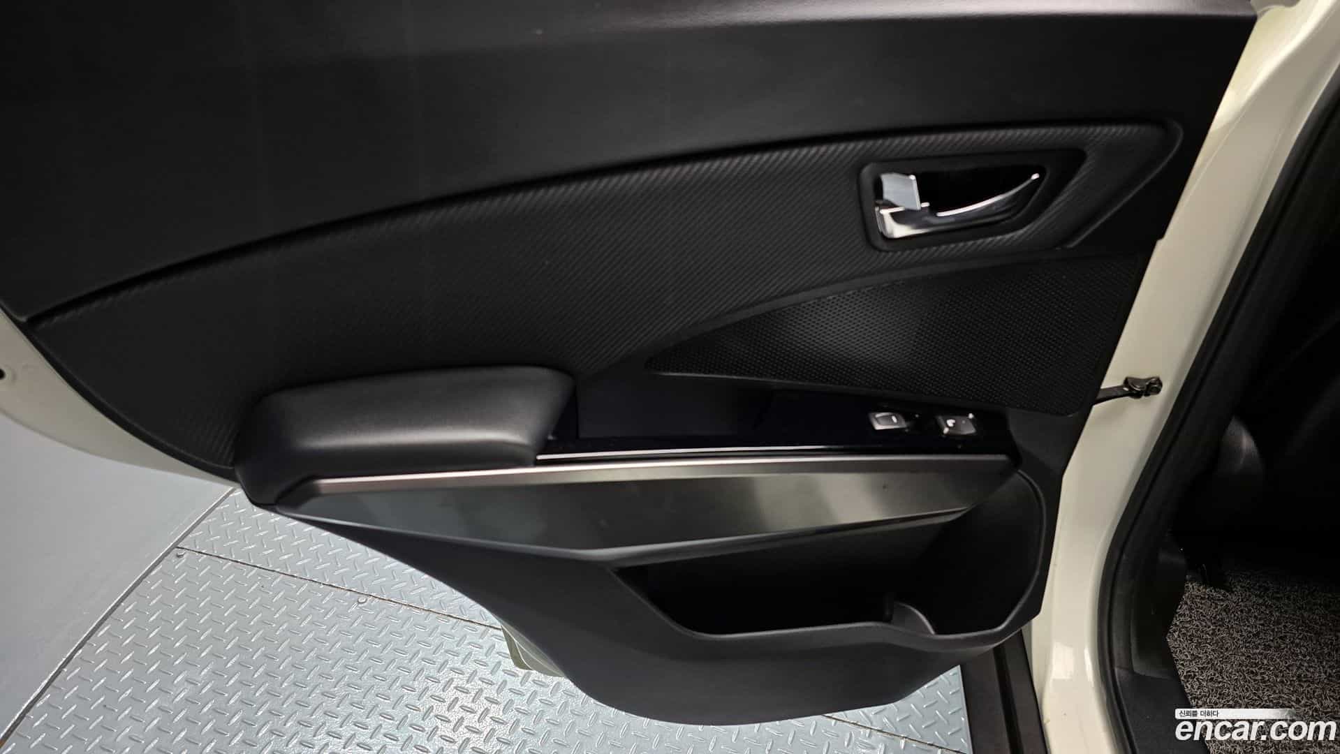 TIBOLI KG Mobility 2020.9-INNER-035
