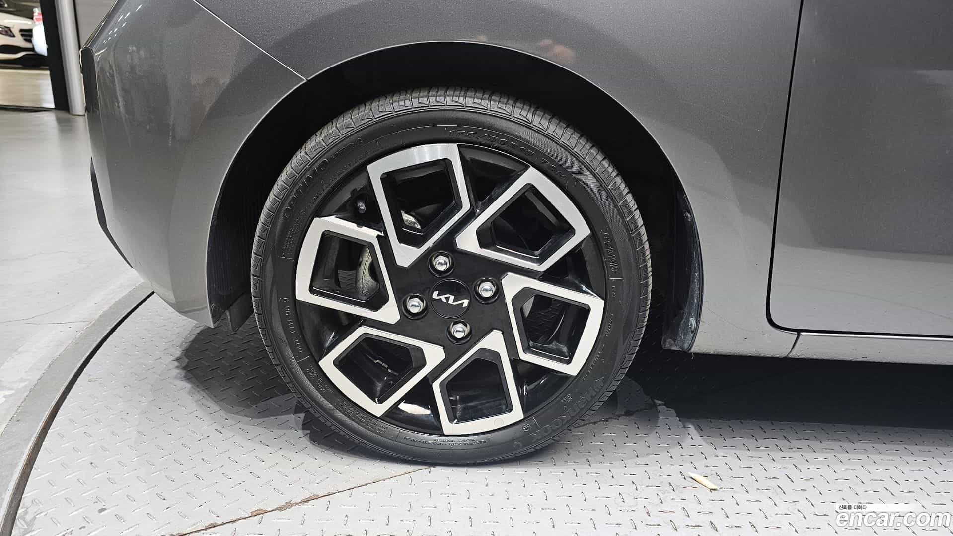 RAY Kia 2023.6-OUTER-005