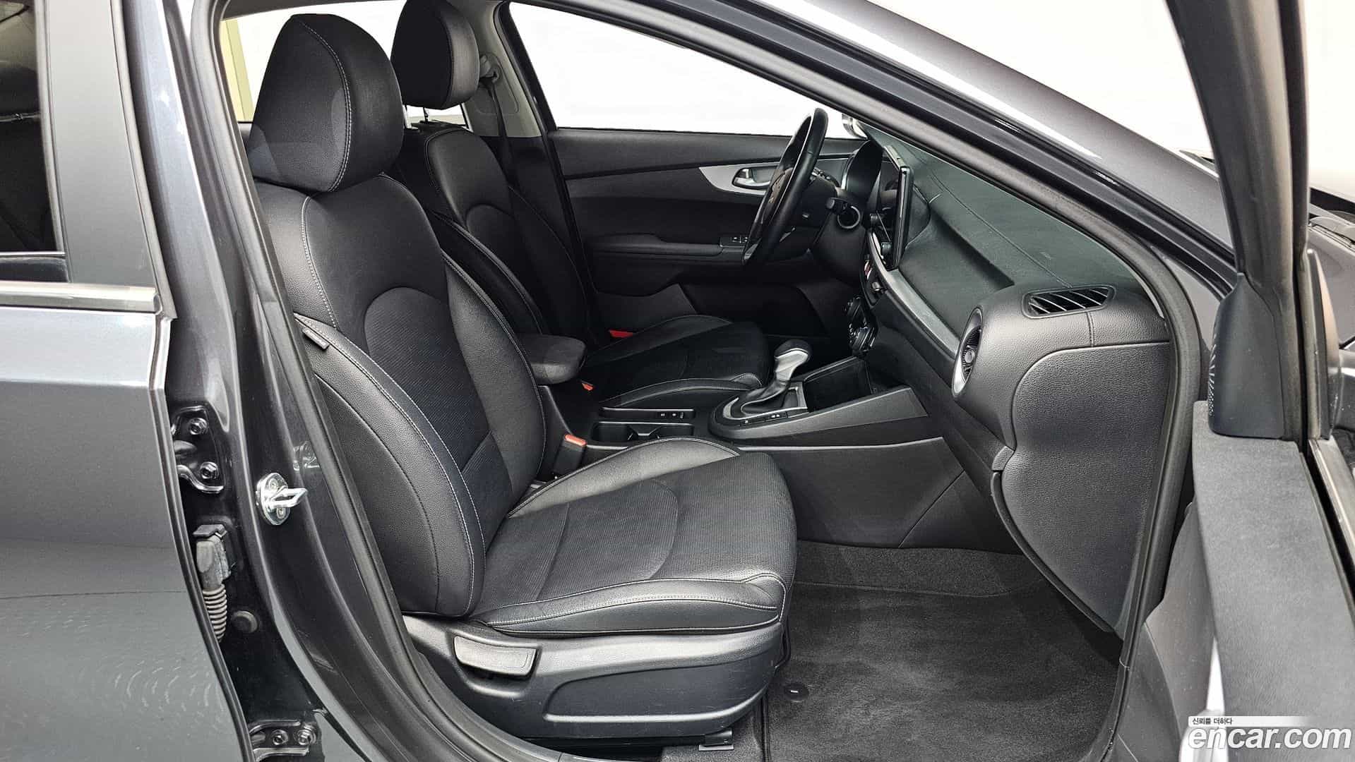 K3 Kia 2022.3-OPTION-016