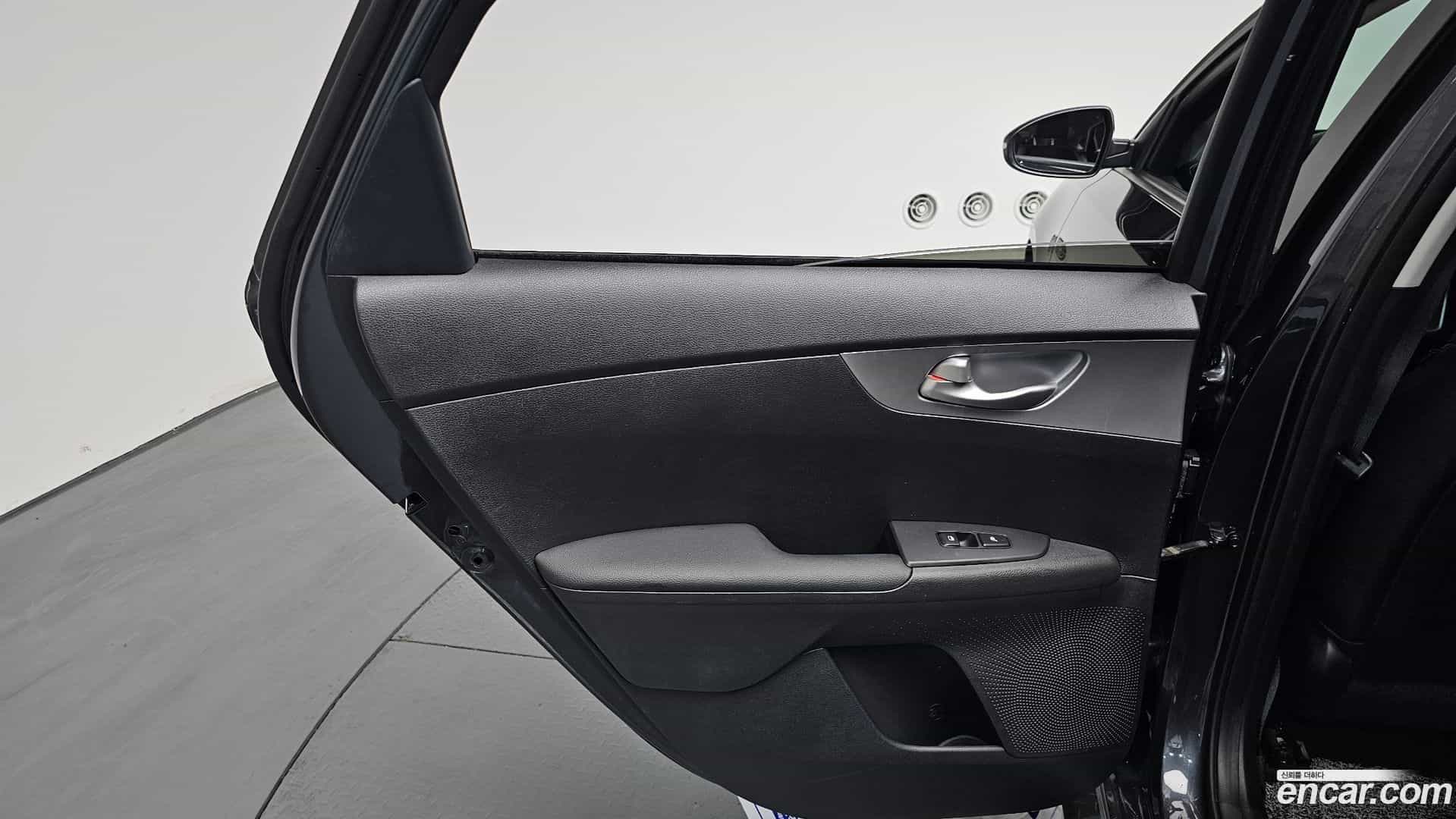 K3 Kia 2022.3-INNER-035
