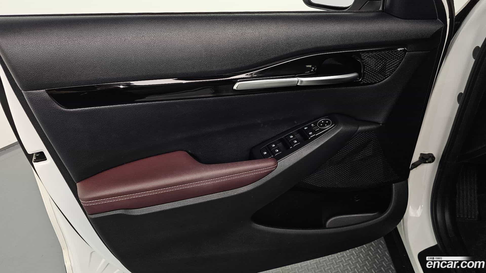 Seltos Kia 2022.3-INNER-034