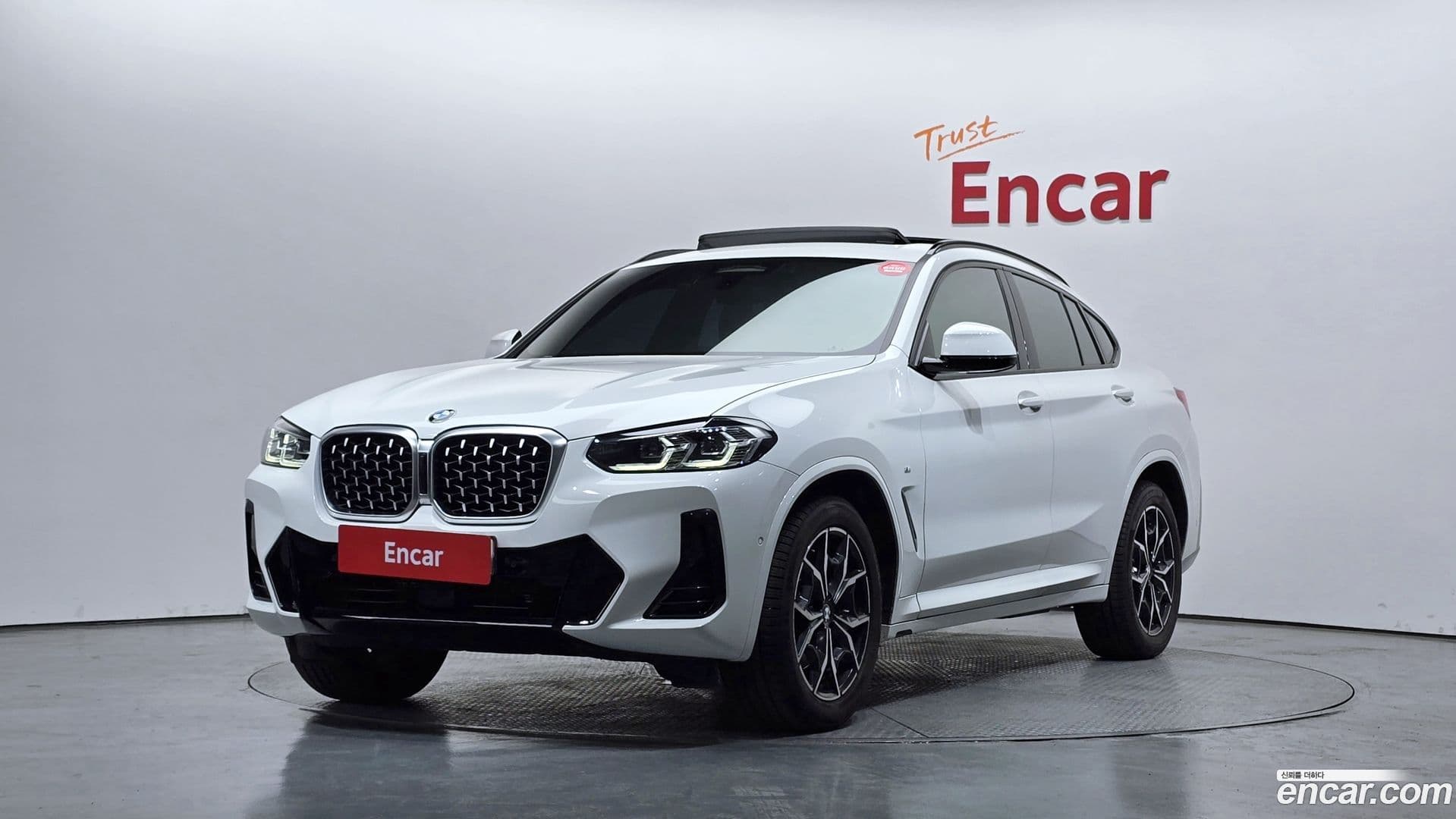 Main__Slider__Photo:X4 BMW 2022.9-0