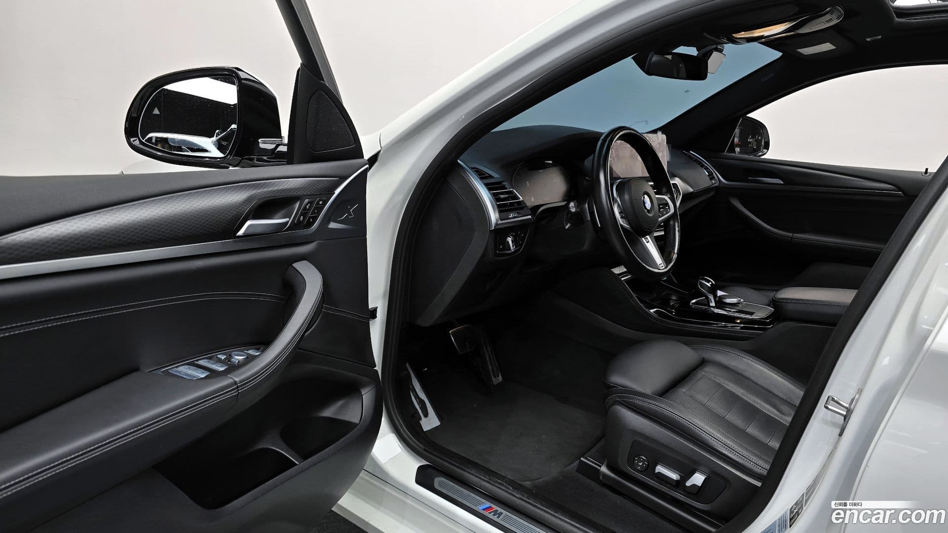 Main__Slider__Photo:X4 BMW 2022.9-8
