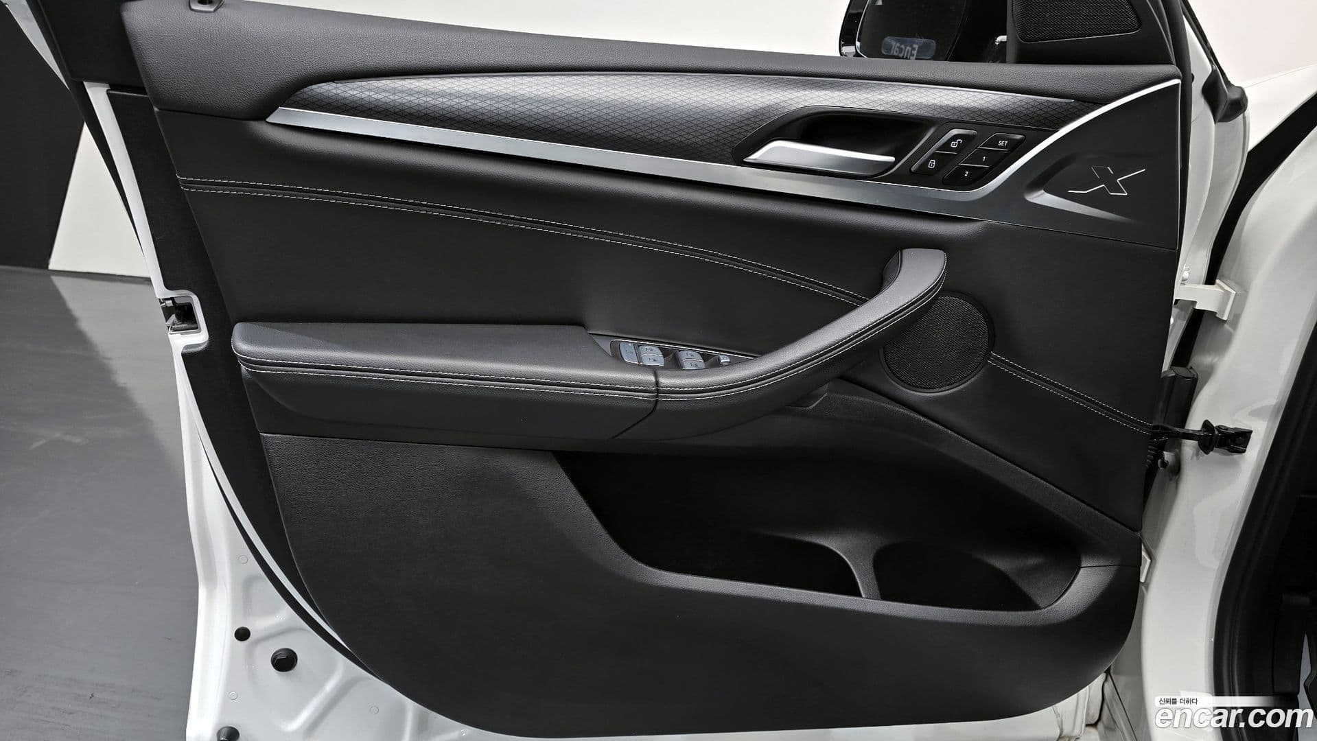 Main__Slider__Photo:X4 BMW 2022.9-22