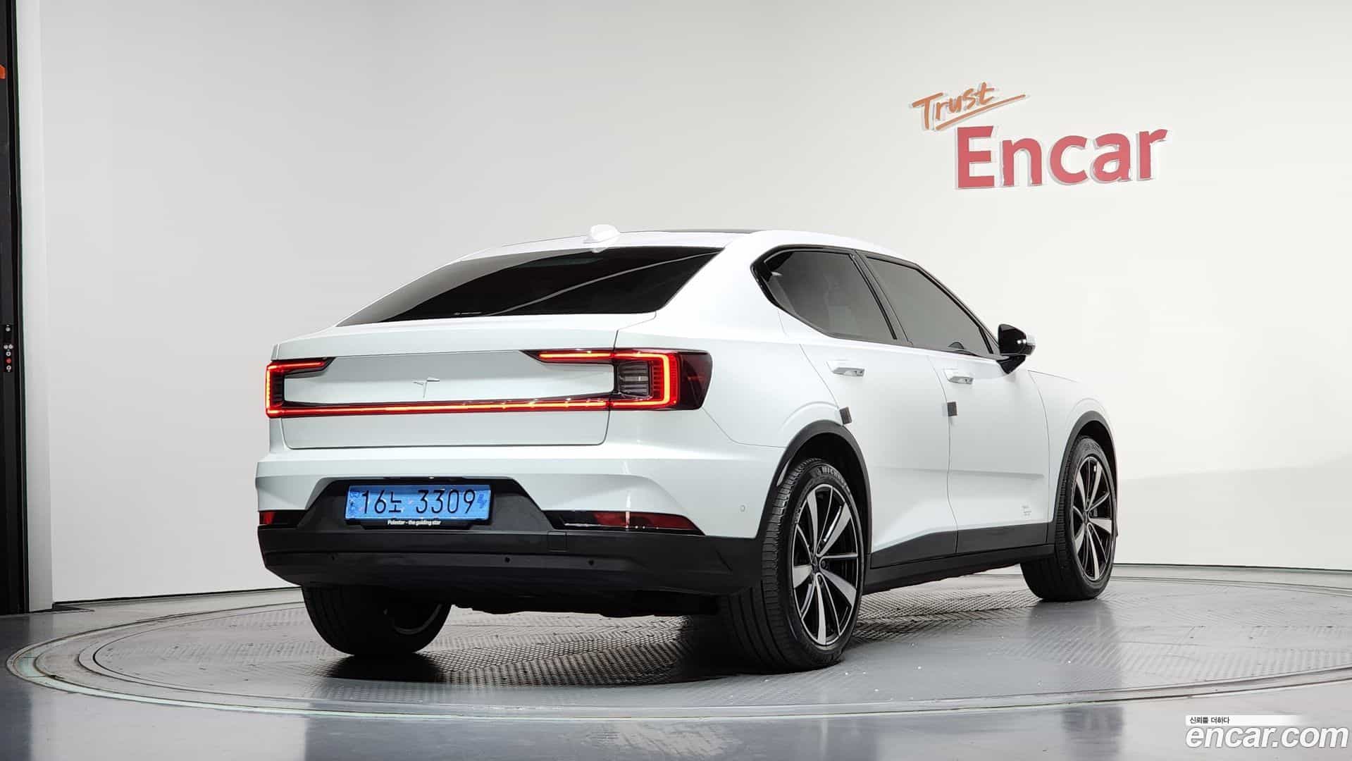 Polestar 2 Polestar 2022.2-OUTER-002