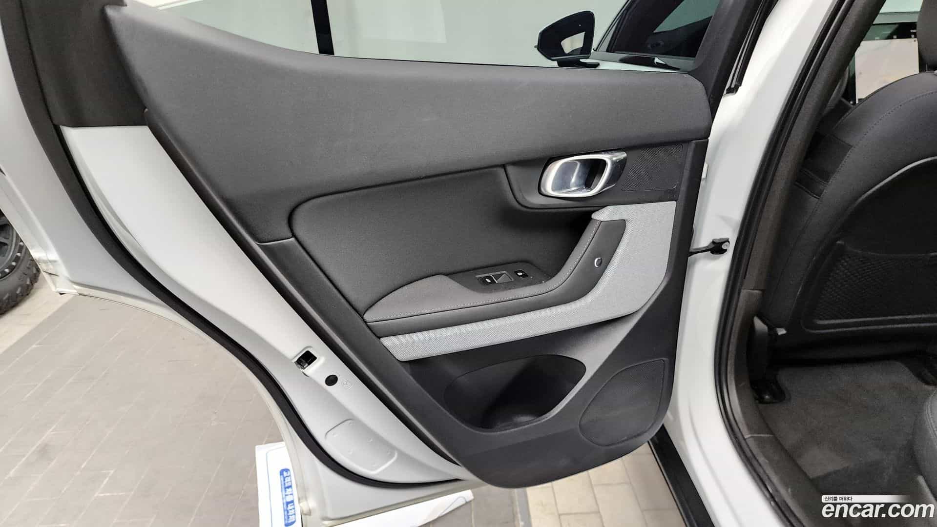 Polestar 2 Polestar 2022.2-INNER-035