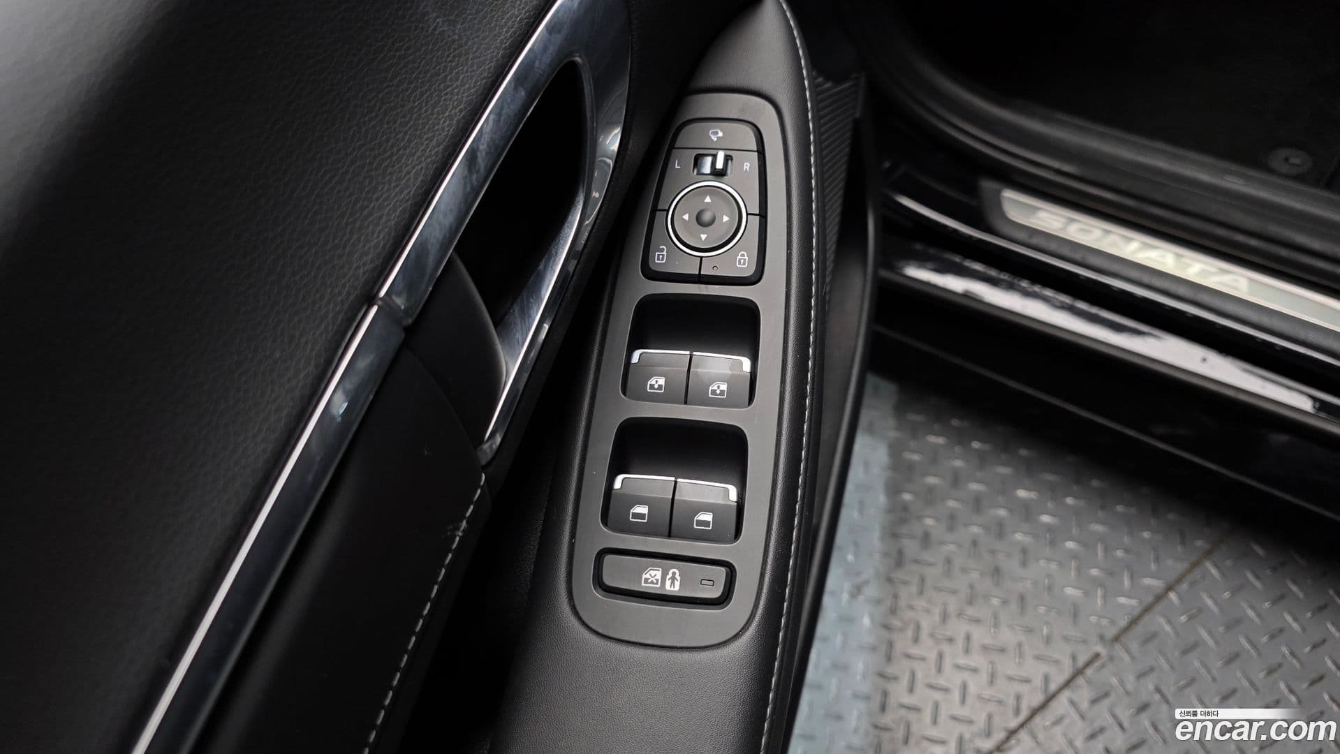 Main__Slider__Photo:Sonata Hyundai 2022.11-13