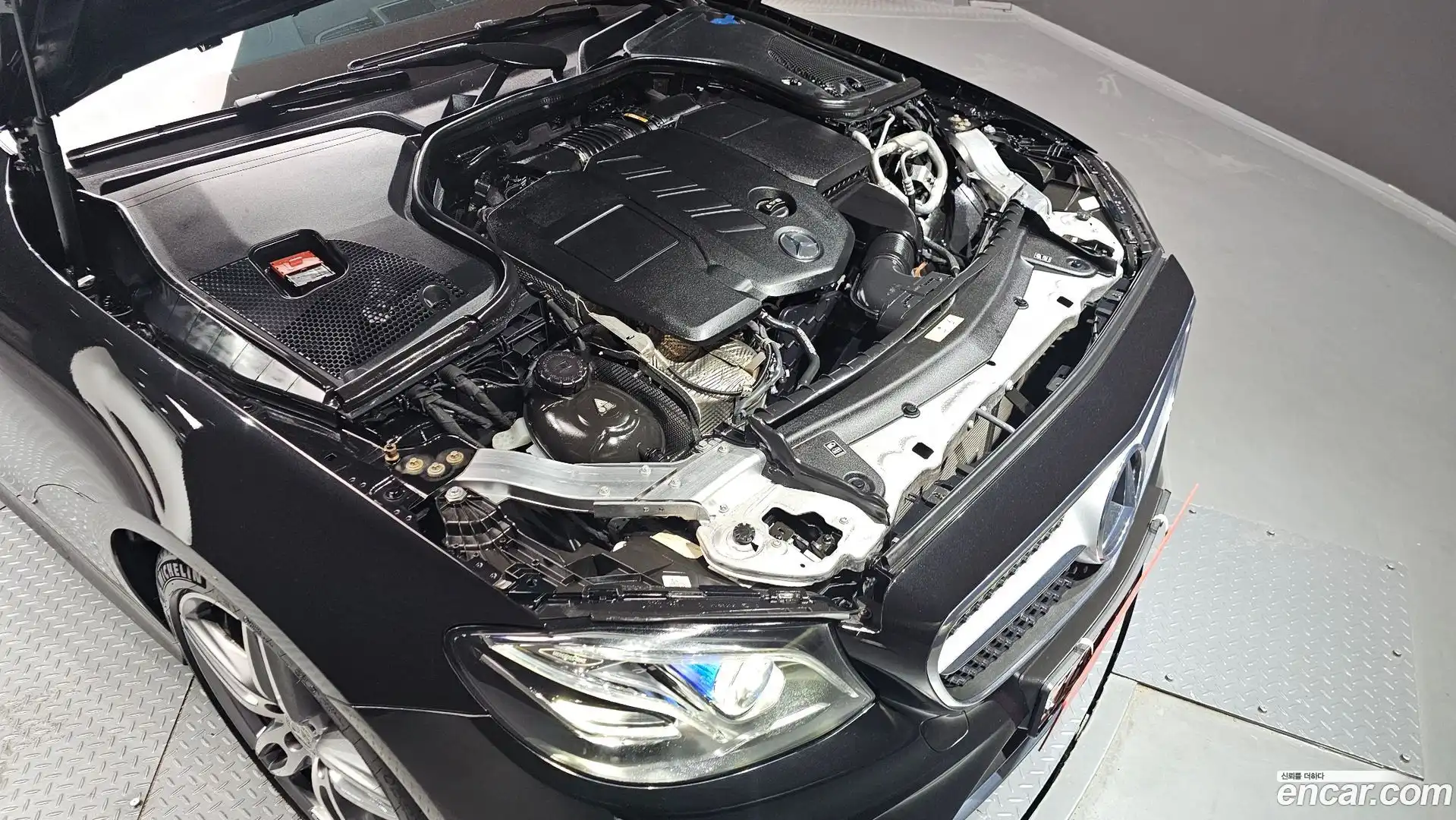 E-Class Mercedes-Benz 2019.9-OUTER-006