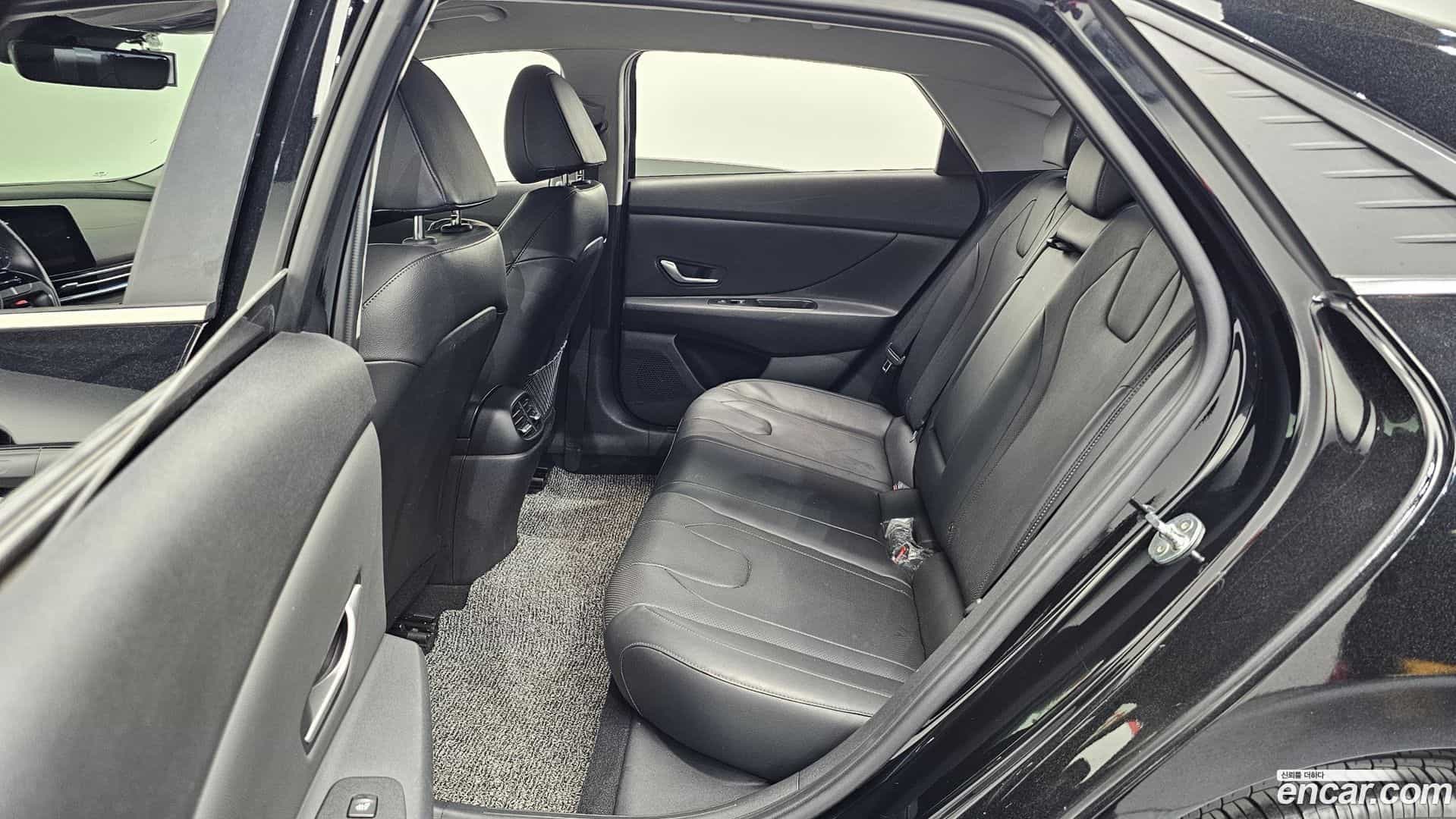 AVANTE Hyundai 2020.11-OPTION-015
