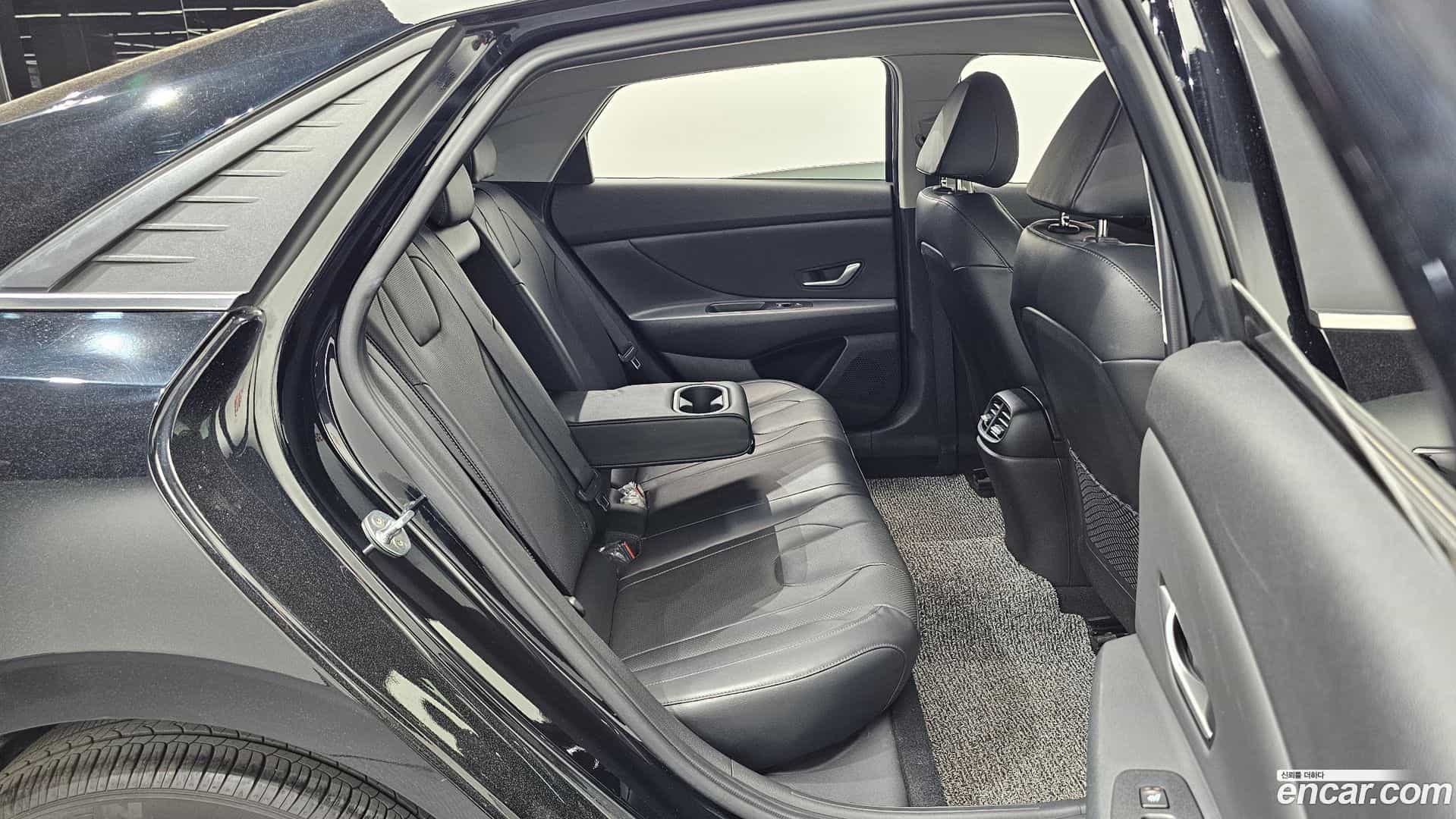AVANTE Hyundai 2020.11-OPTION-023