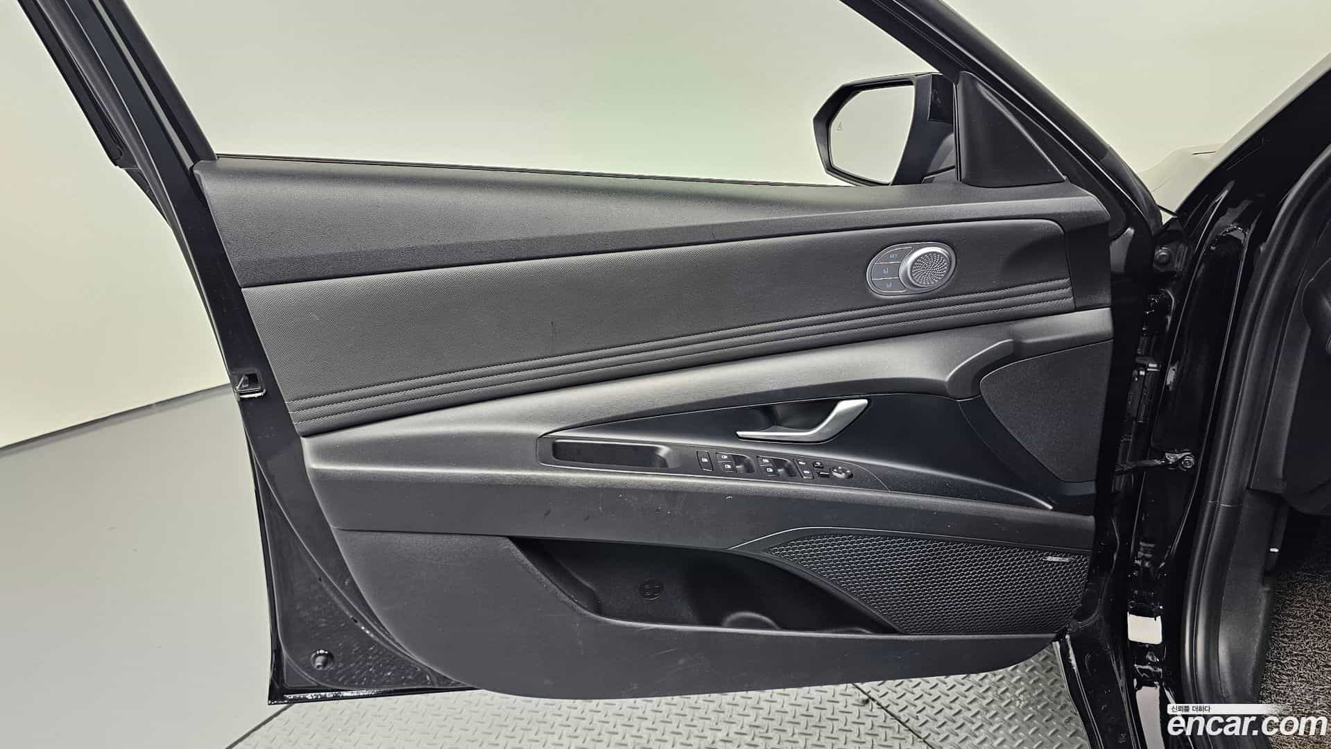 AVANTE Hyundai 2020.11-INNER-034