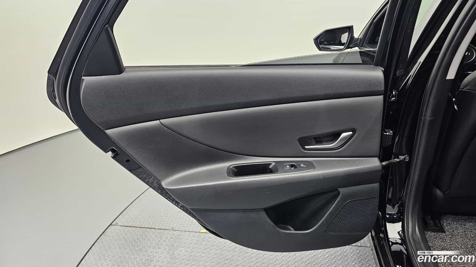 AVANTE Hyundai 2020.11-INNER-035