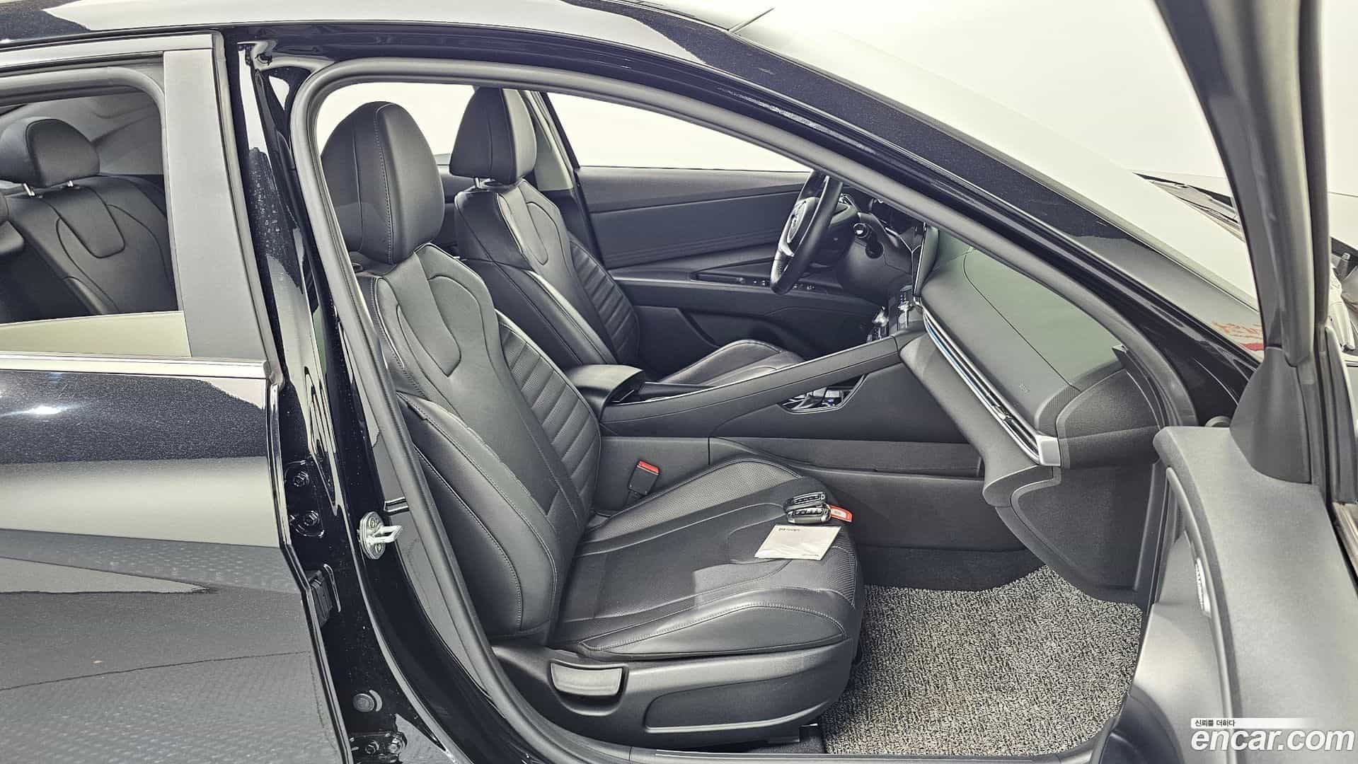 AVANTE Hyundai 2020.11-INNER-036