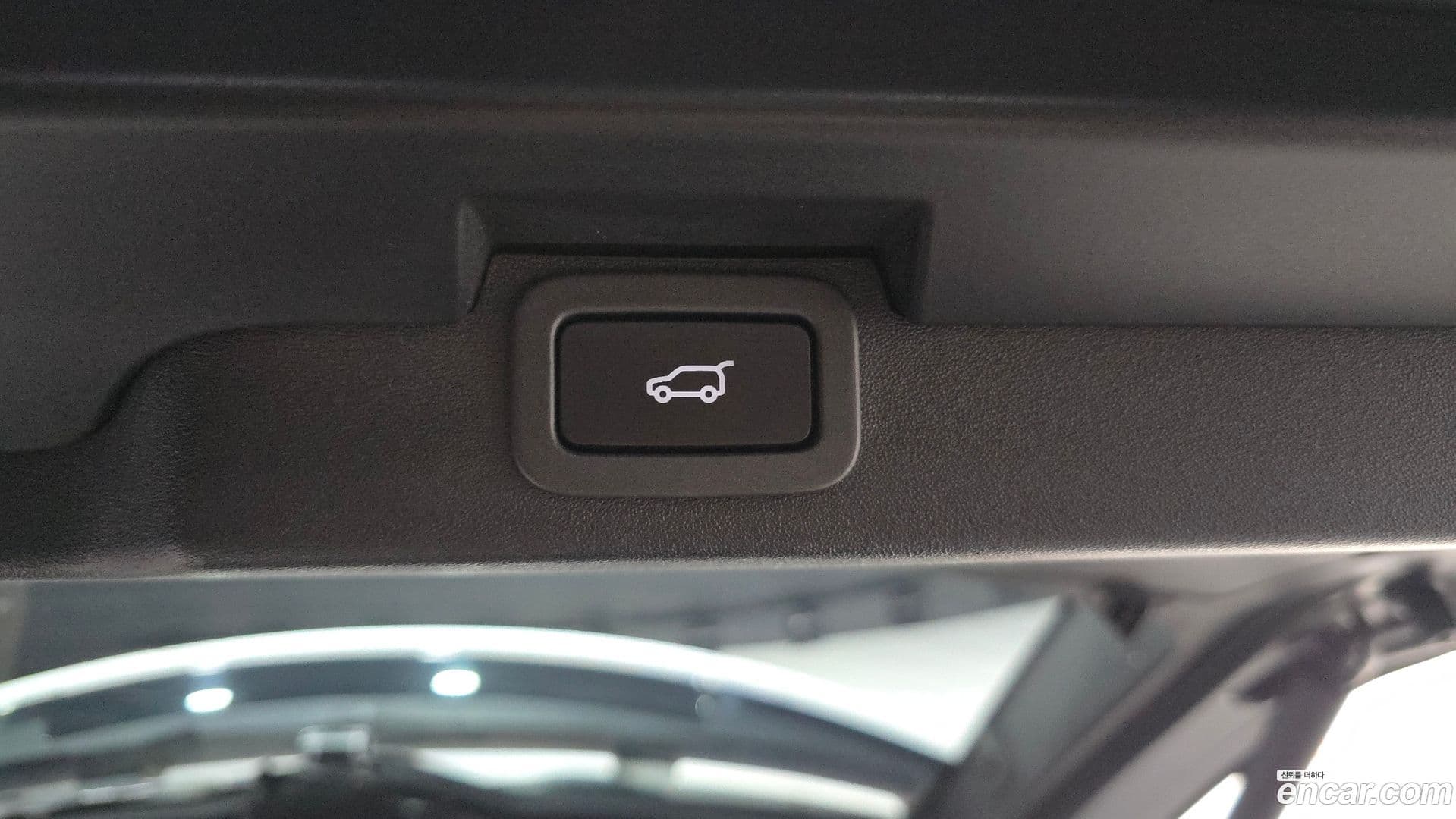 Main__Slider__Photo:Discovery Land Rover 2018.8-19
