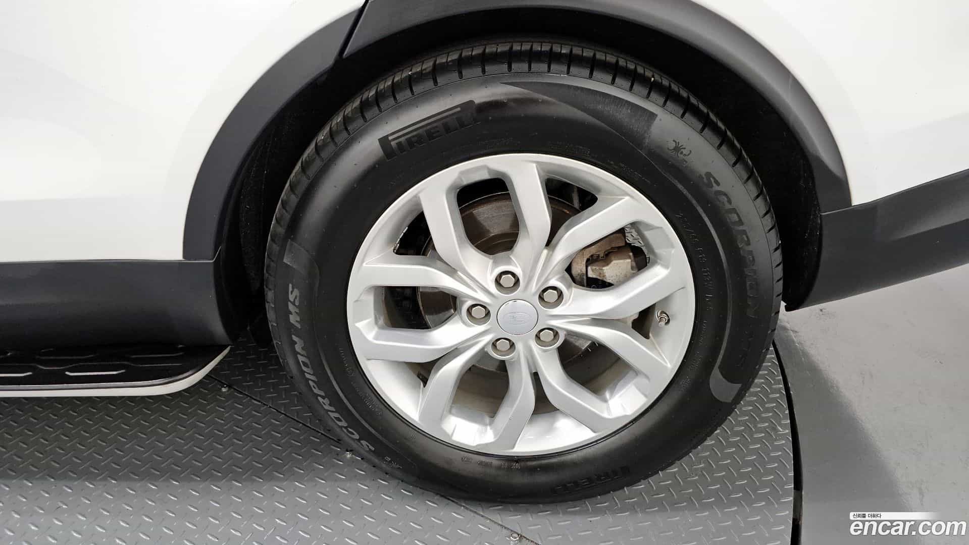 Discovery Land Rover 2018.8-OUTER-031