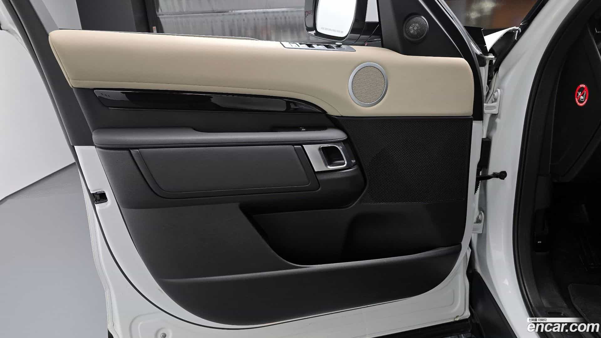 Discovery Land Rover 2018.8-INNER-034