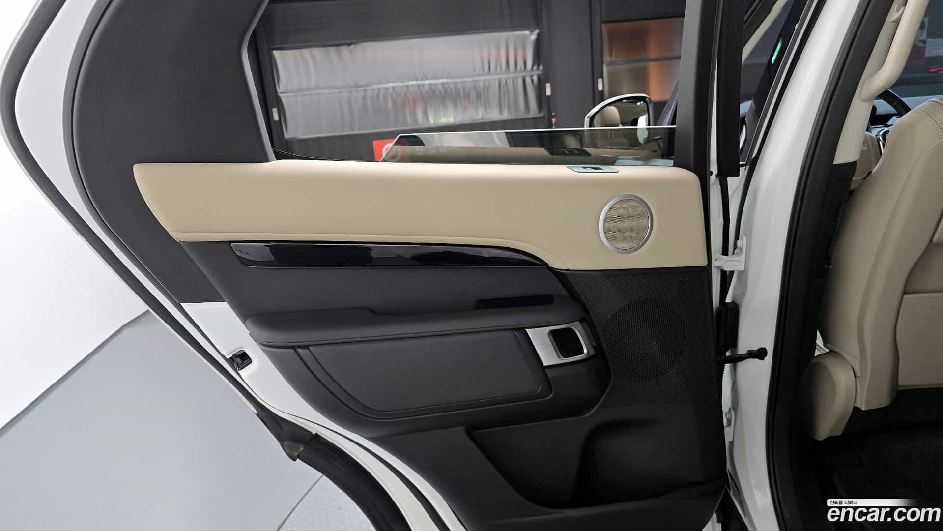 Discovery Land Rover 2018.8-INNER-035