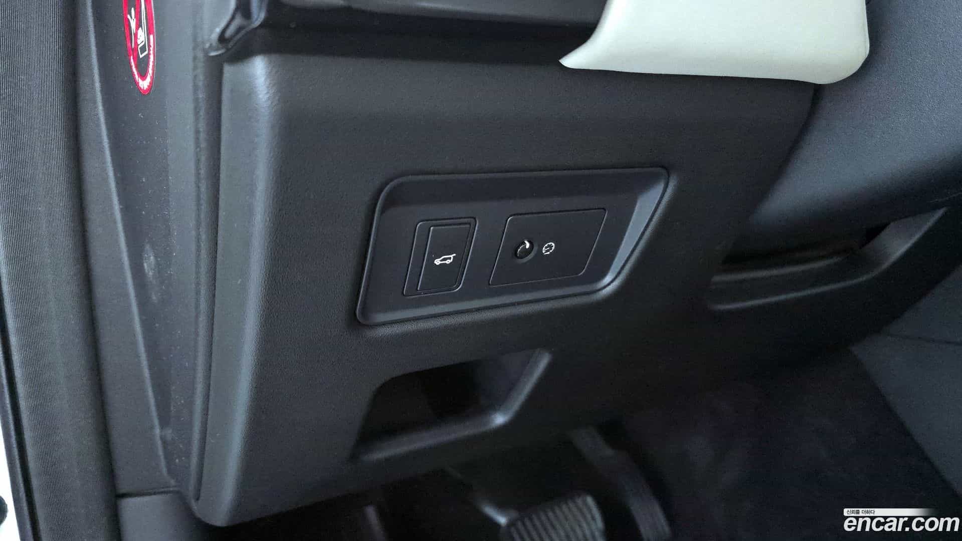Discovery Land Rover 2018.8-OPTION-041