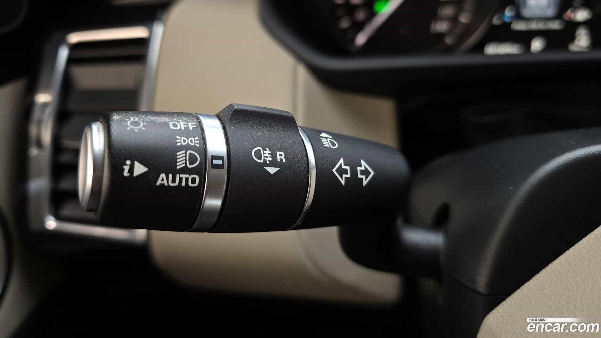 Discovery Land Rover 2018.8-OPTION-042