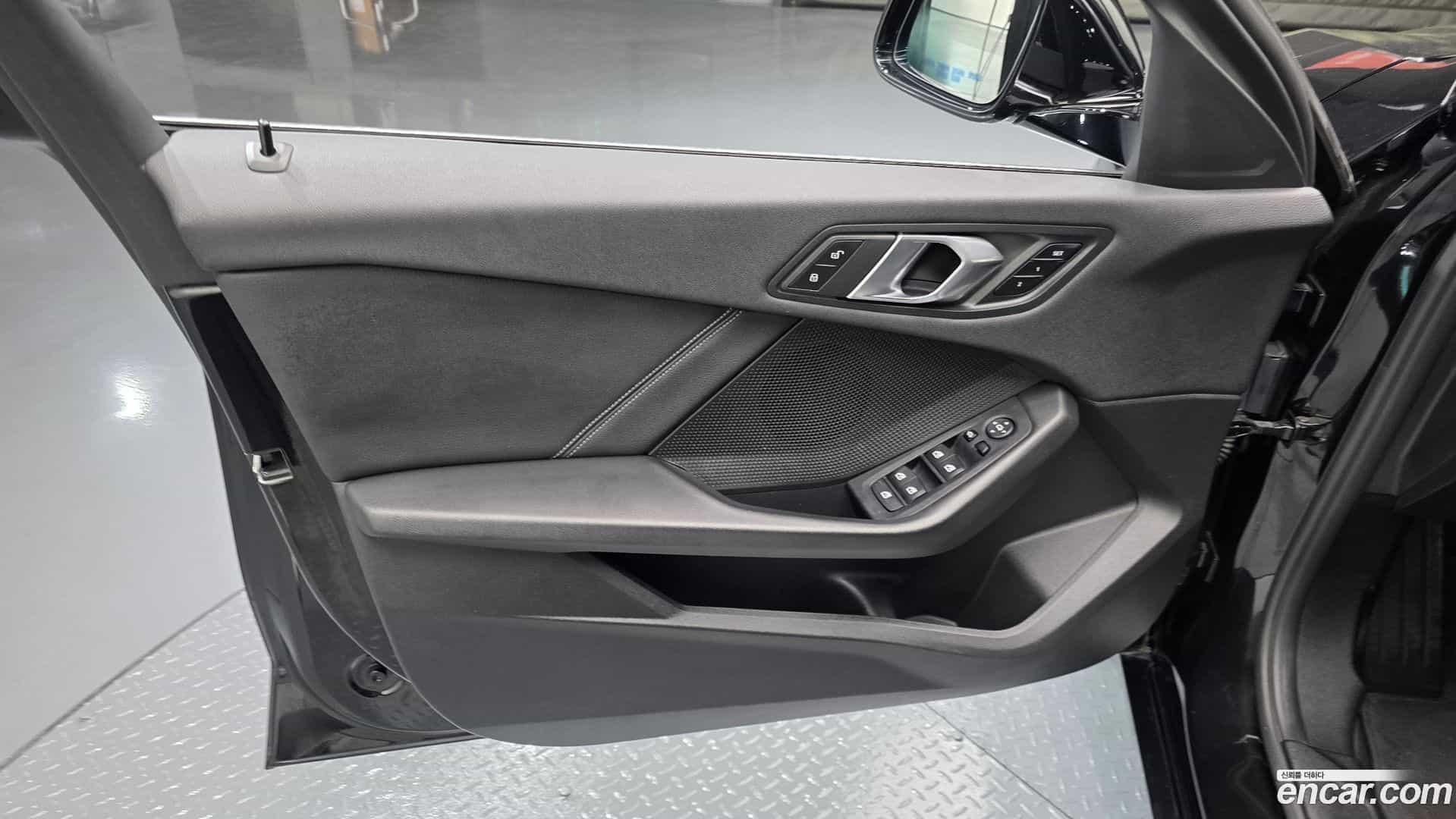 1-Series BMW 2020.8-INNER-034