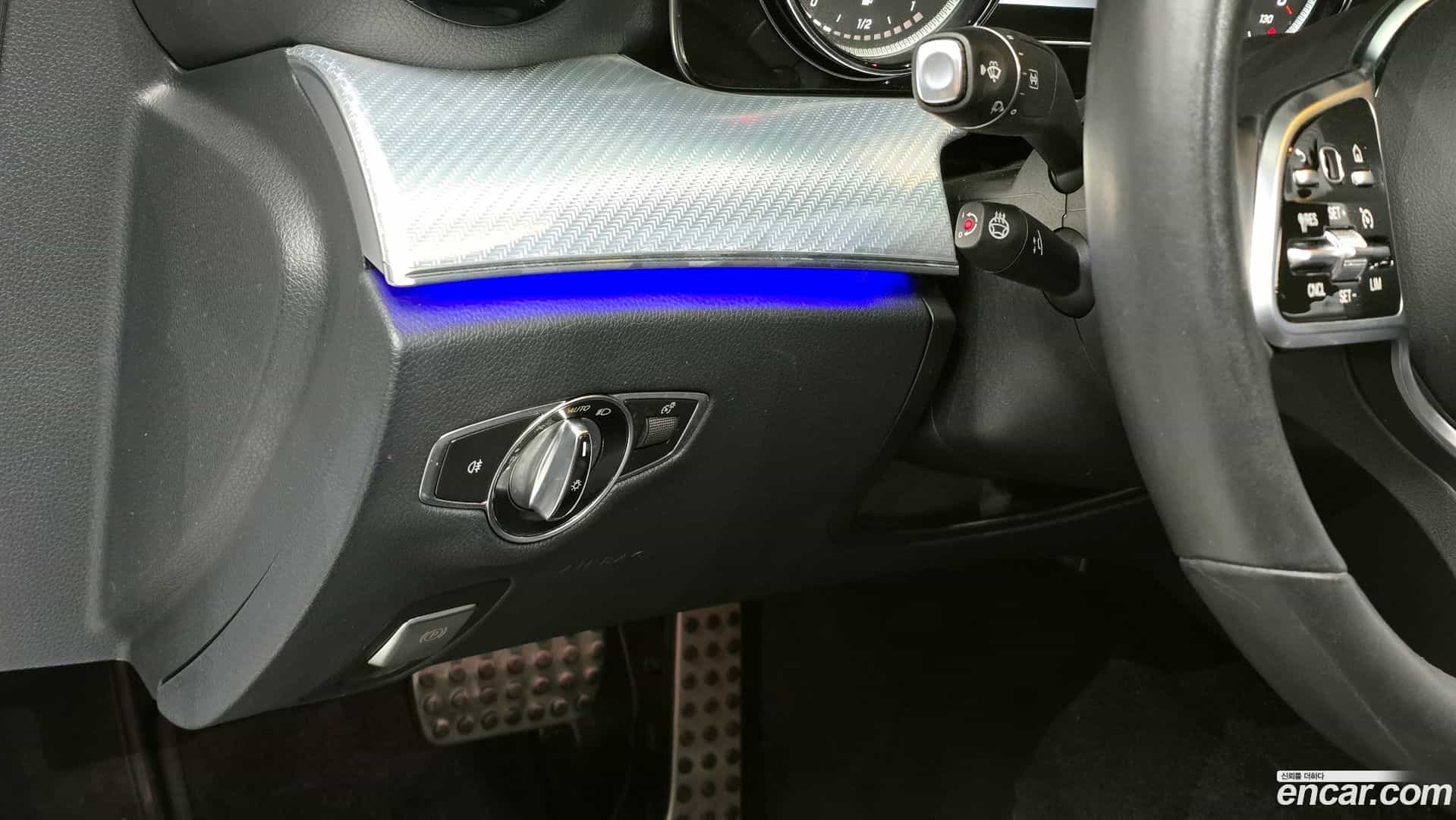 E-Class Mercedes-Benz 2019.11-OPTION-024