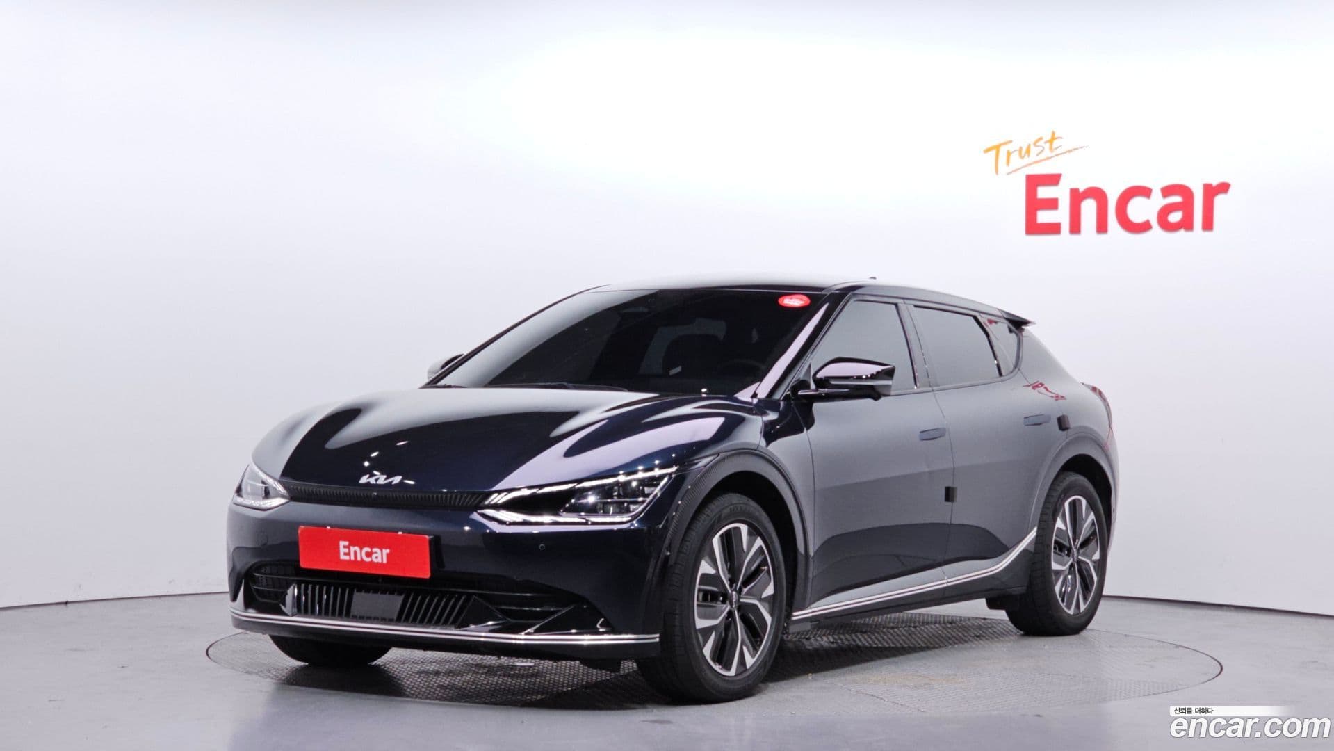 Main__Slider__Photo:EV6 Kia 2022.4-0
