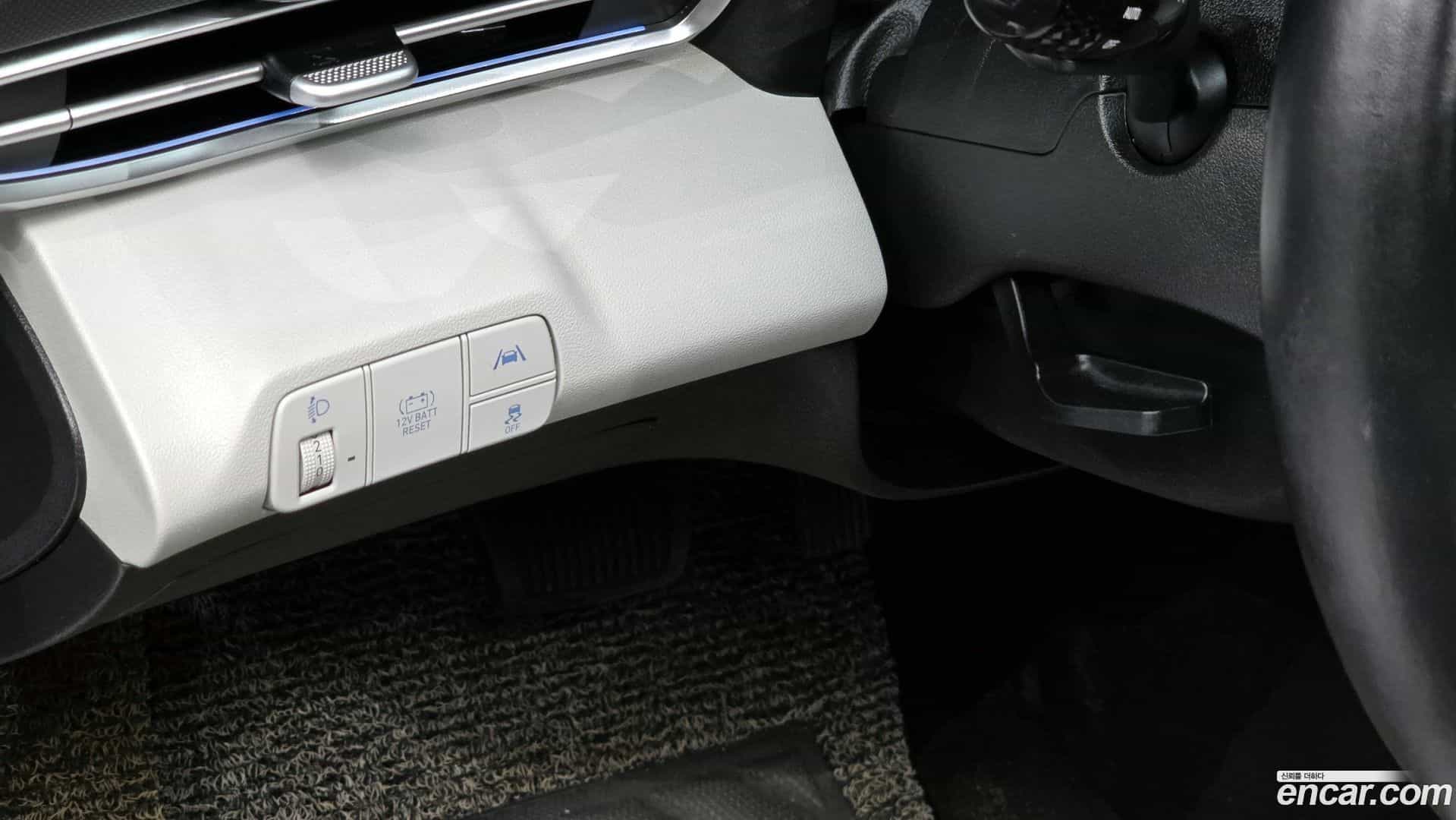 AVANTE Hyundai 2021.4-OPTION-042