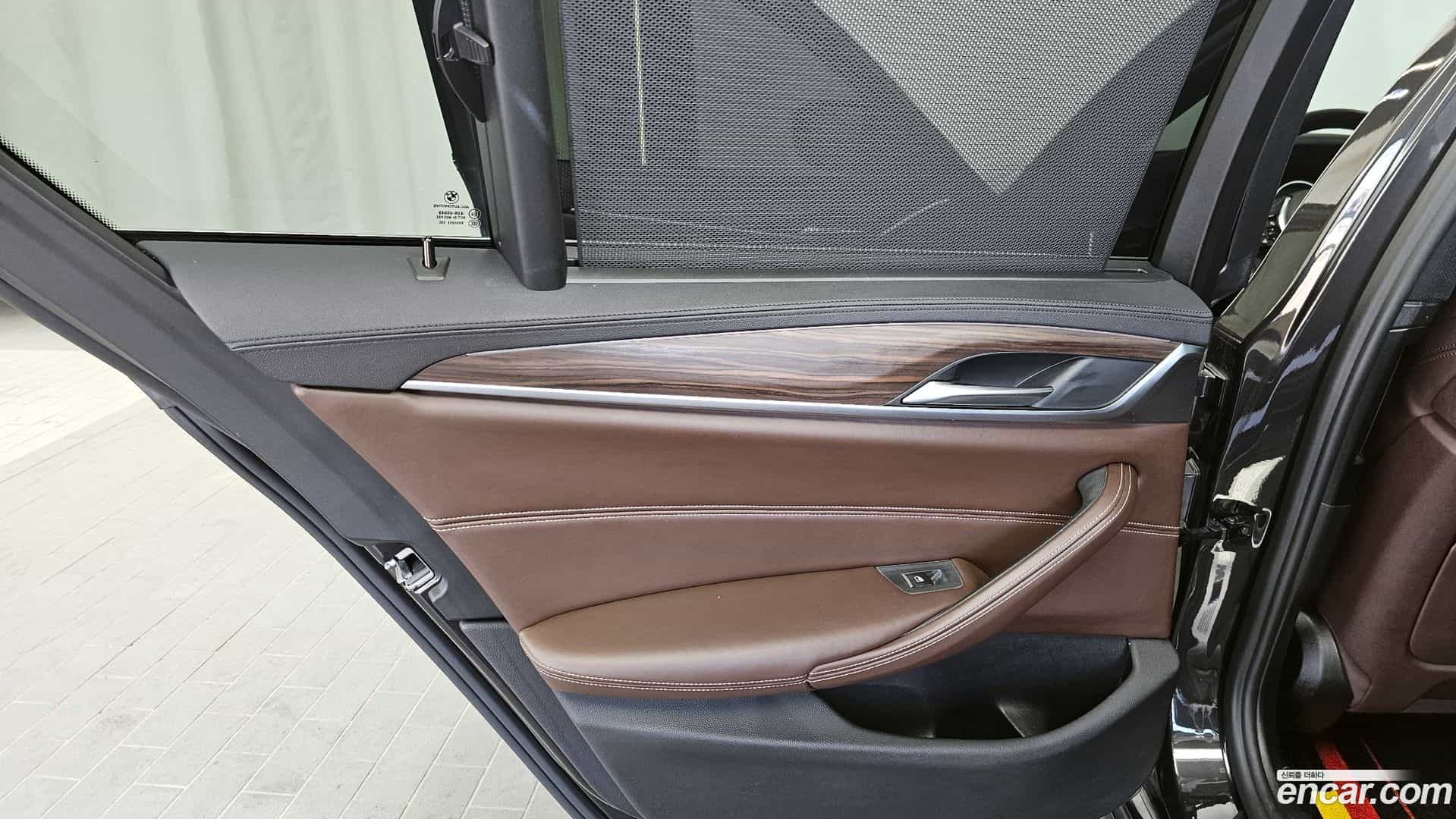 5-Series BMW 2017.10-INNER-035