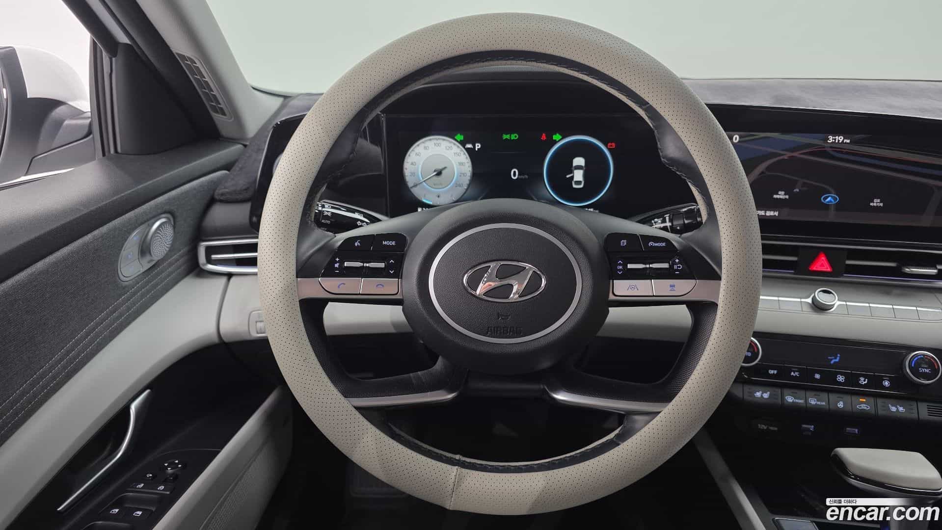 AVANTE Hyundai 2021.2-OPTION-018