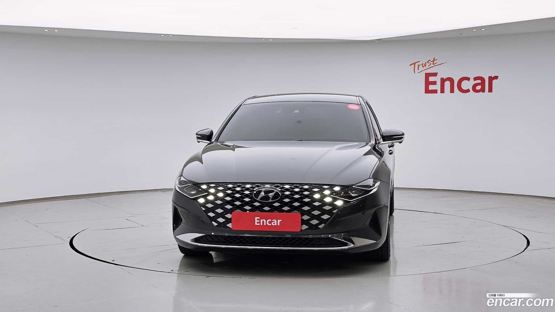 Grandeur Hyundai 2022.3-OUTER-003