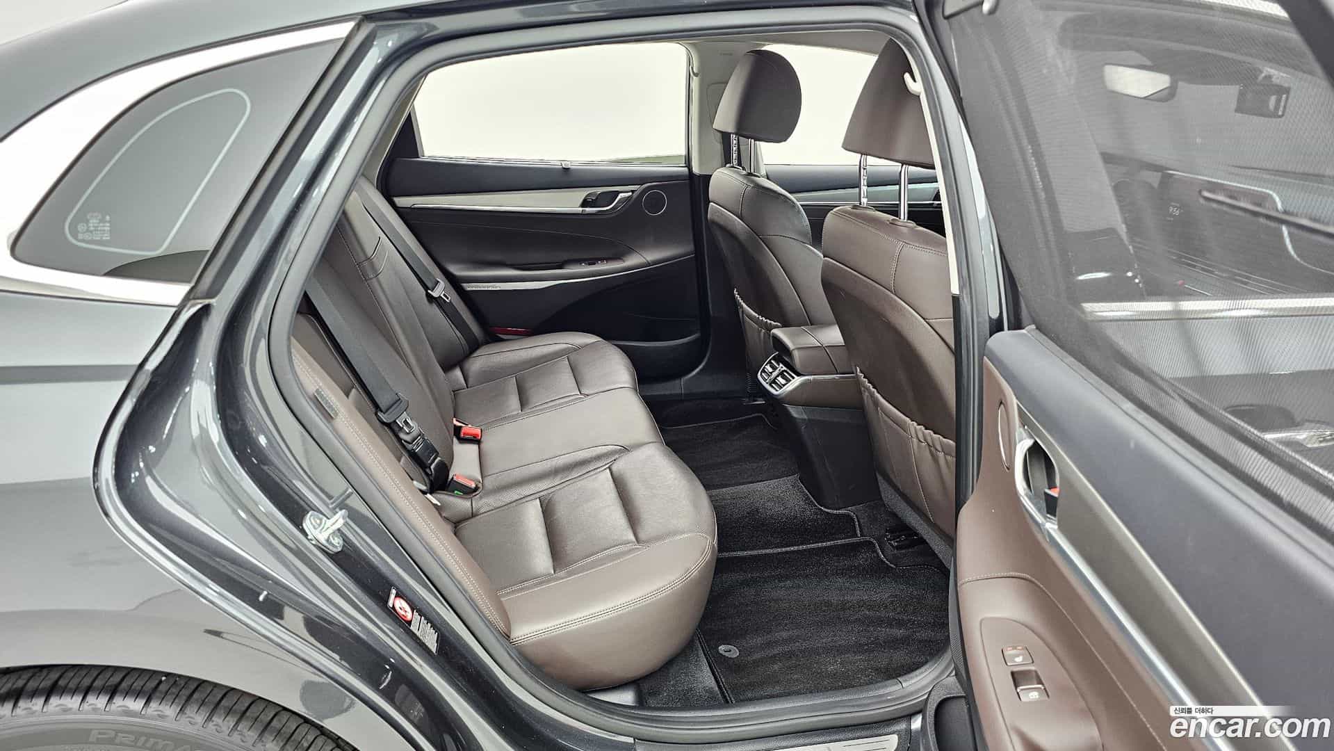 Grandeur Hyundai 2022.3-OPTION-016
