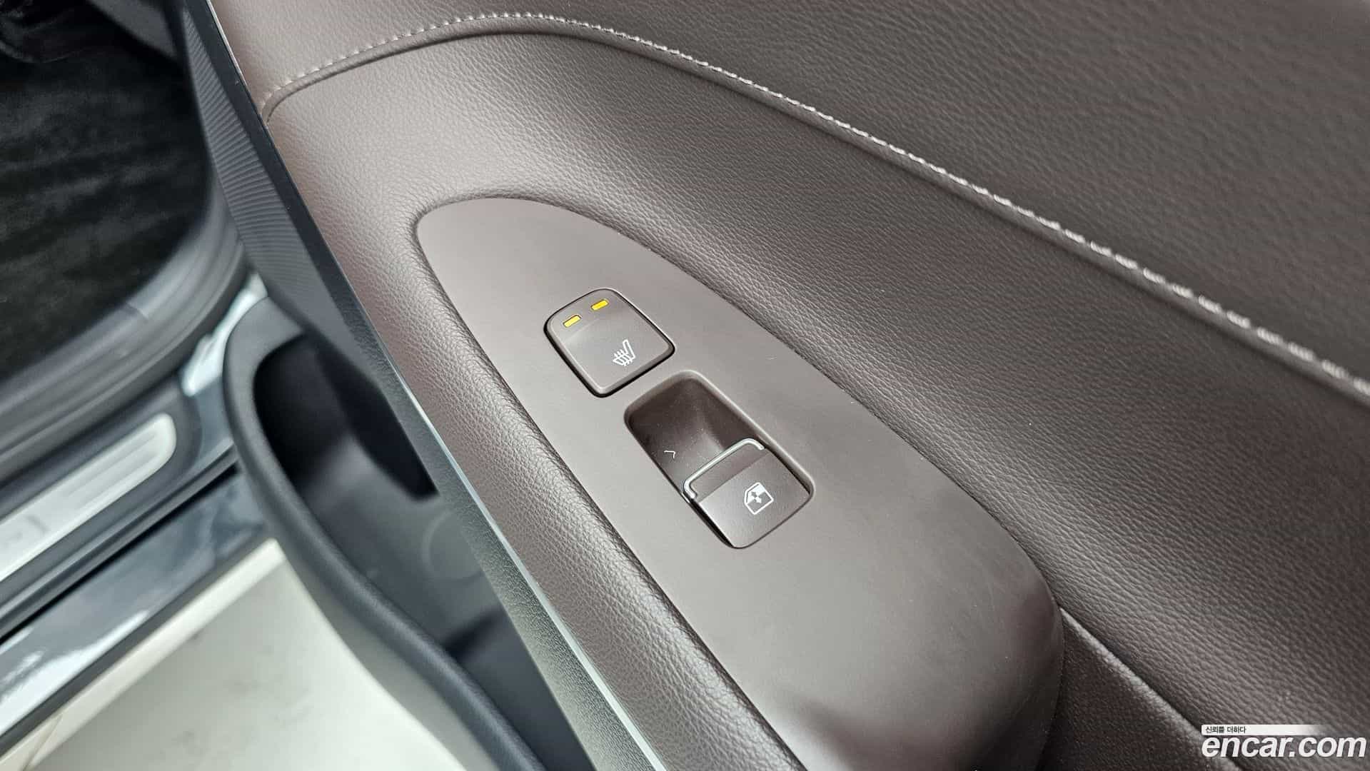 Grandeur Hyundai 2022.3-OPTION-023