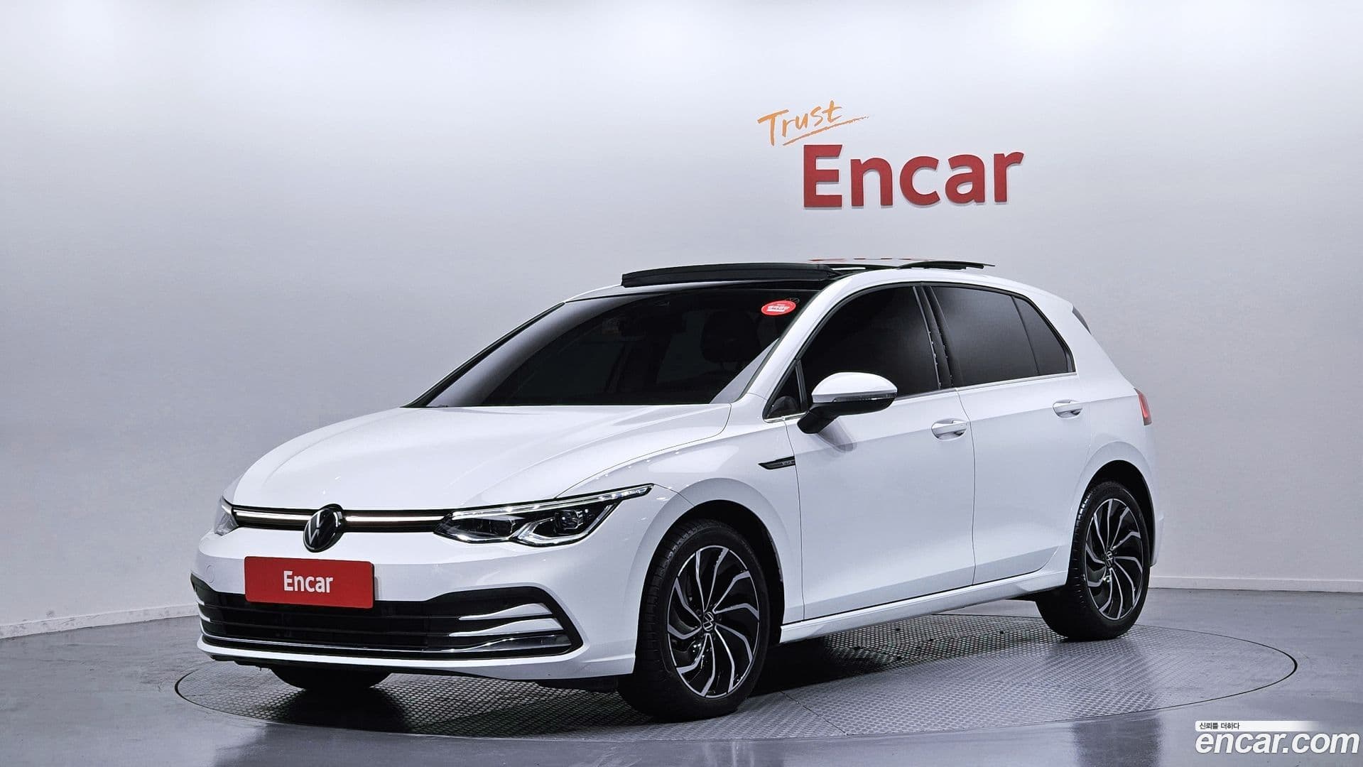 Main__Slider__Photo:Golf Volkswagen 2022.7-0
