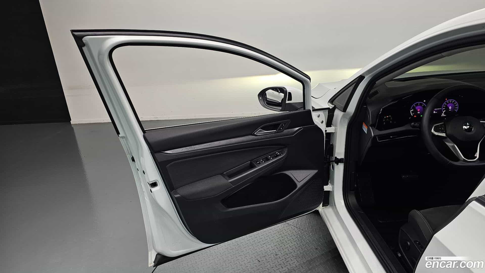 Golf Volkswagen 2022.7-INNER-034