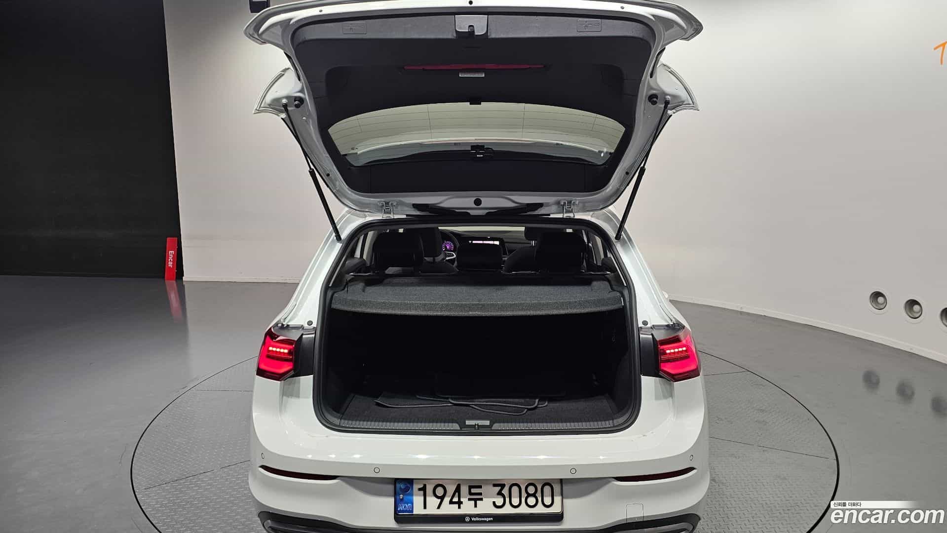 Golf Volkswagen 2022.7-OPTION-042