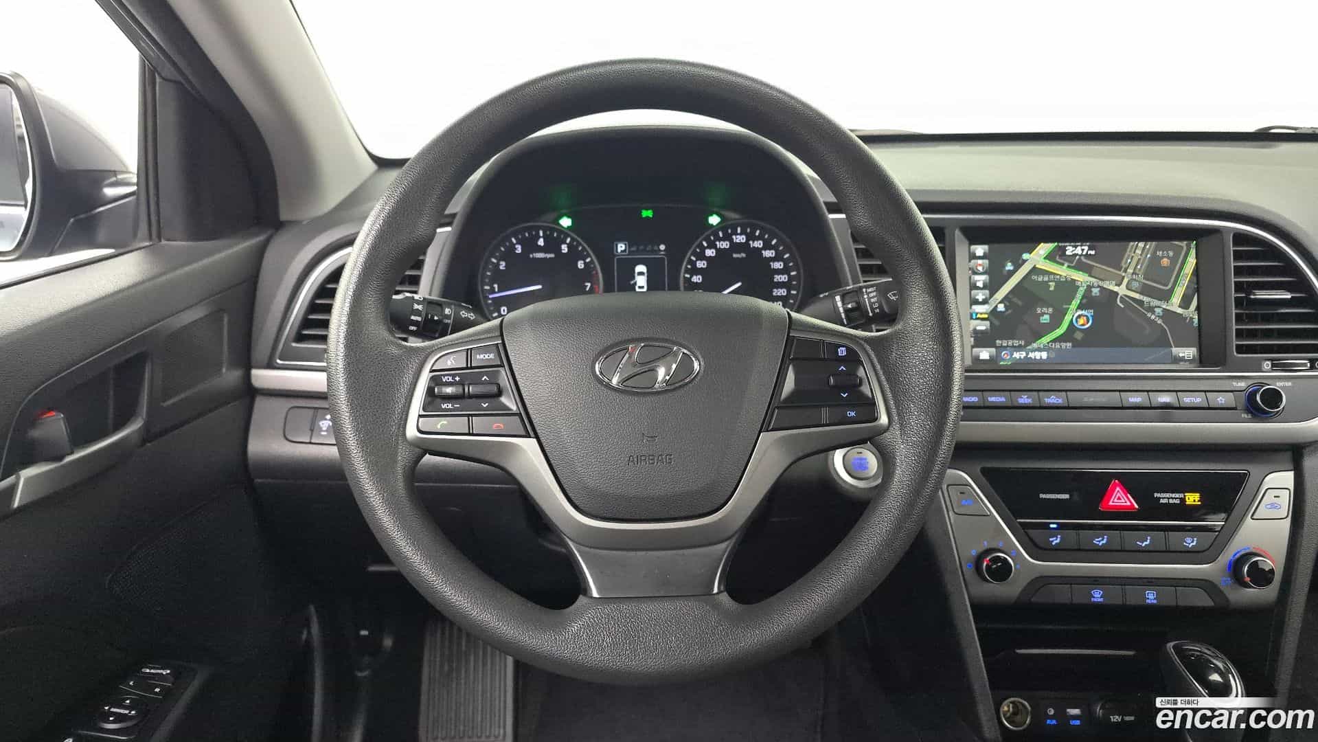 AVANTE Hyundai 2018.5-OPTION-017